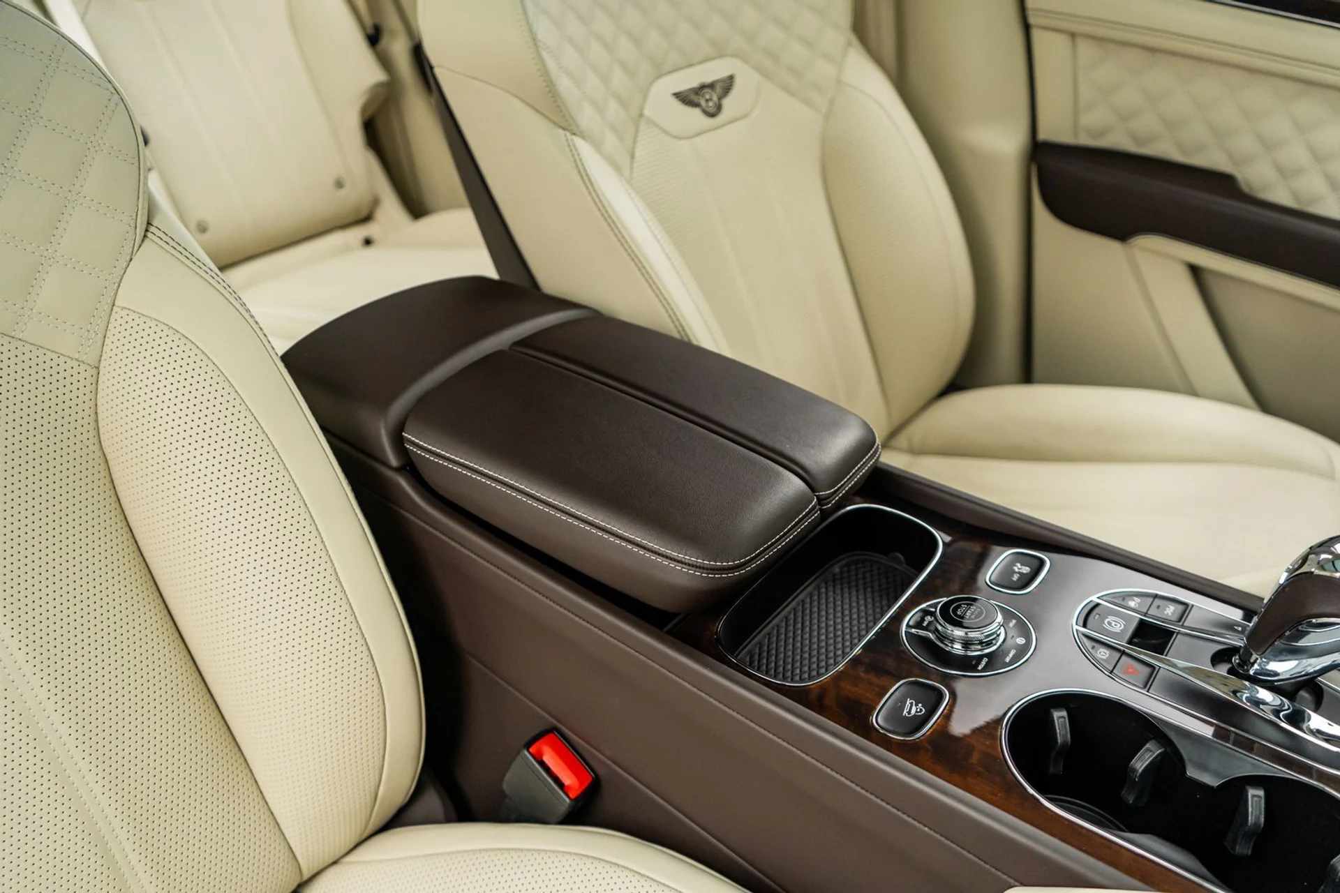 mph046_2220284080_f90b1856_b298_4957_924e_dc6ea1b685e7_251b10a554