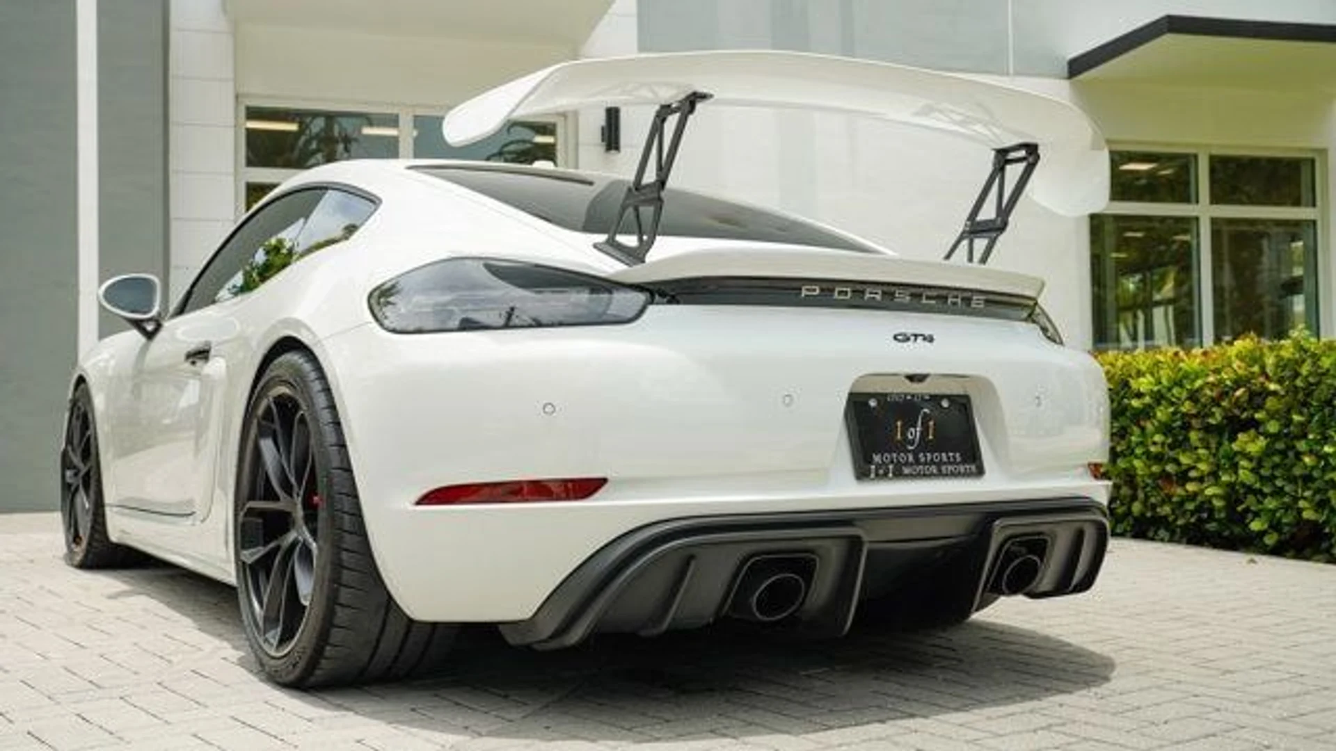 mph046_2224166300_used_2020_porsche_718_cayman_gt4coupe_14354_22875819_47_640_f39f2b5dc9