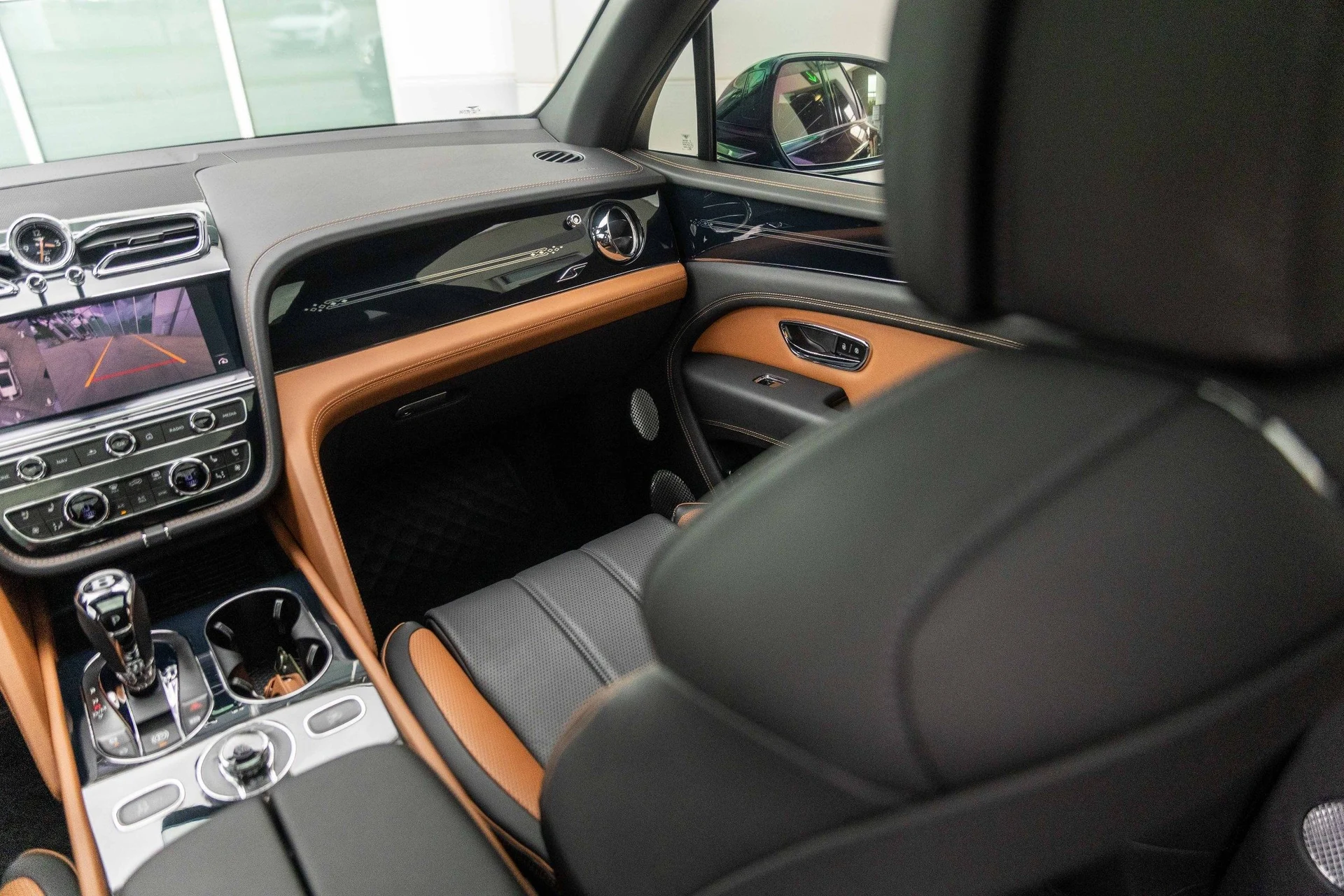mph046_2228894985_Hi_Tech_Luxury_Imports_LLC_SJAAT_2_ZV_3_RC_025297_image_46_ba5debb73f