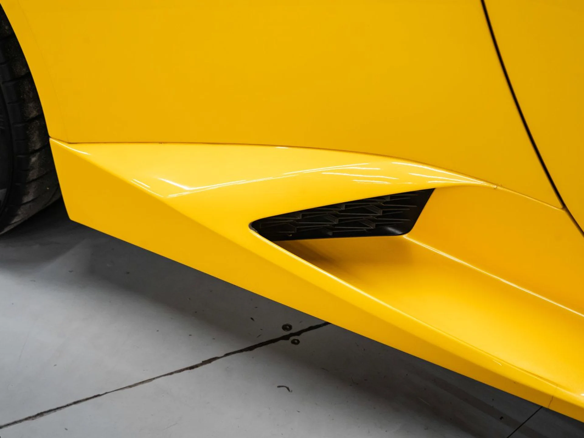 mph046_2240591462_lamborghini_huracan_2017_e4795ff980