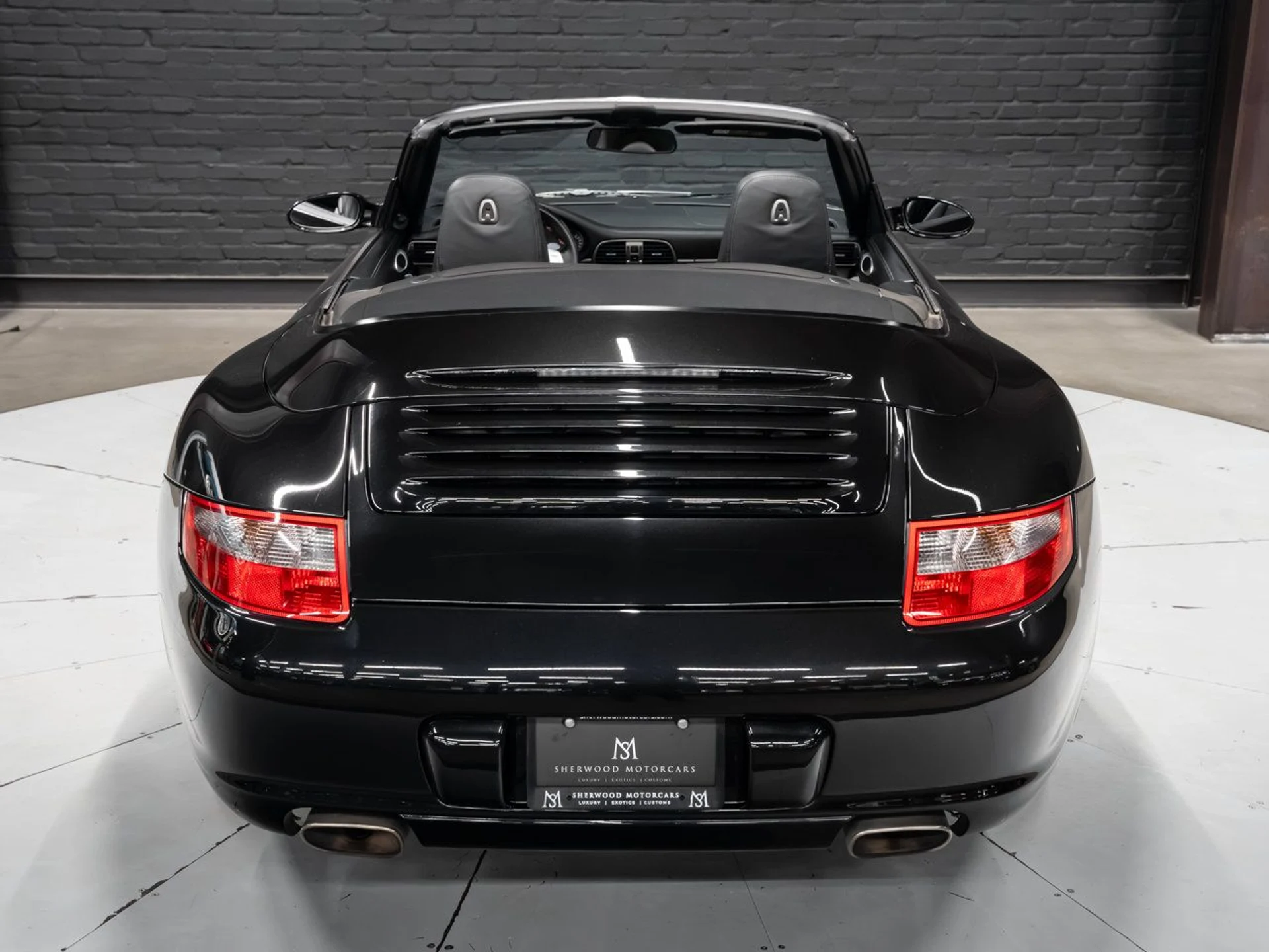mph046_2268189497_porsche_911_2006_0971b1a189