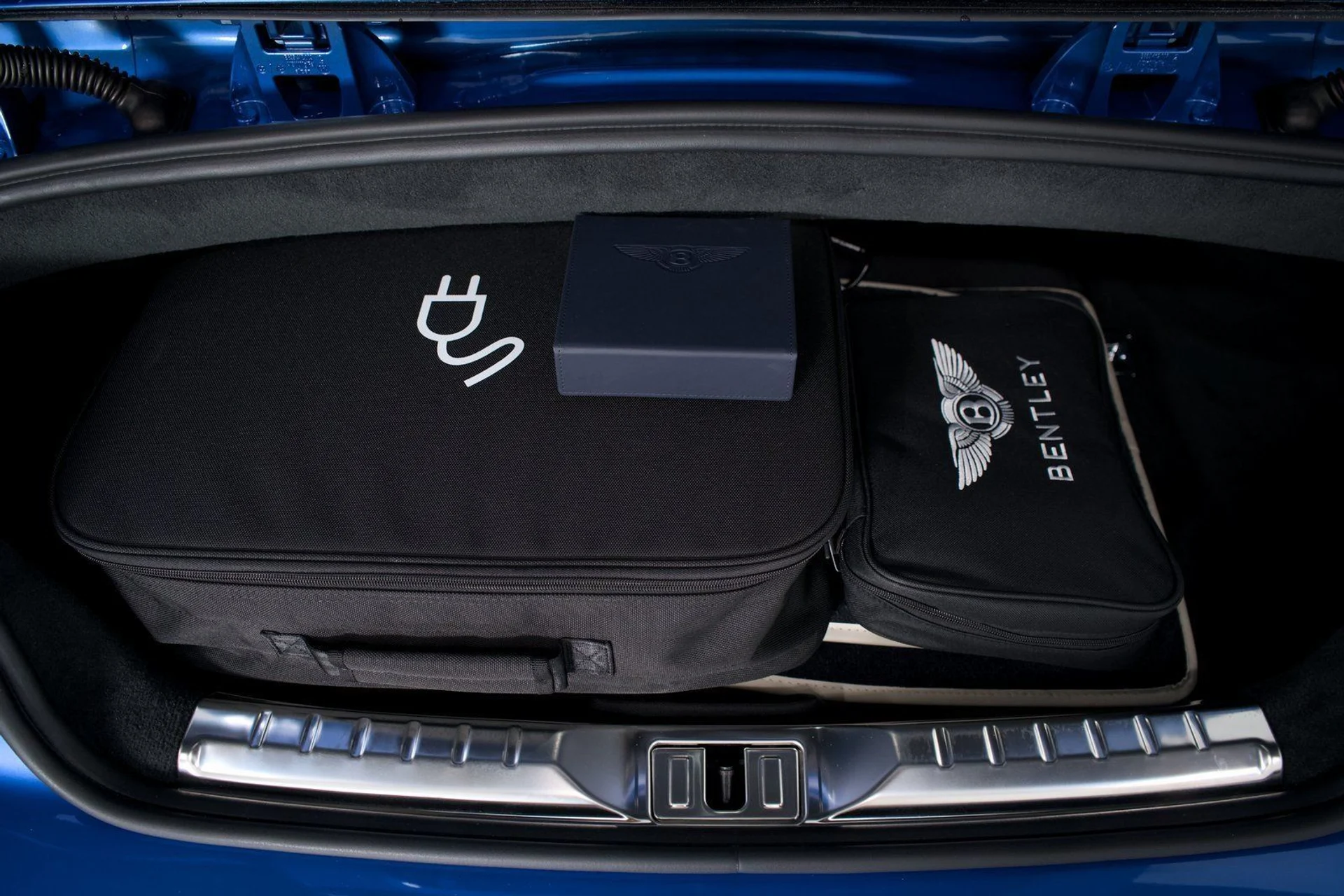 mph046_2278865400_4690a8166d940a8fb077009da8d48789_52071b4866