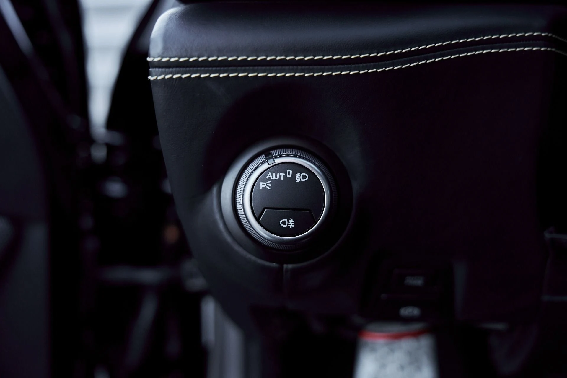 mph046_2318147390_Used_2018_Ferrari_GTC_4_Lusso_T_1770509601_ed63701ed0