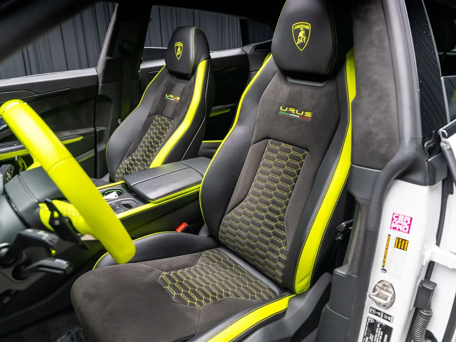 mph046_2318823585_540a4891_8946_4b75_ada9_ded3b6e0625a_3785e344c7