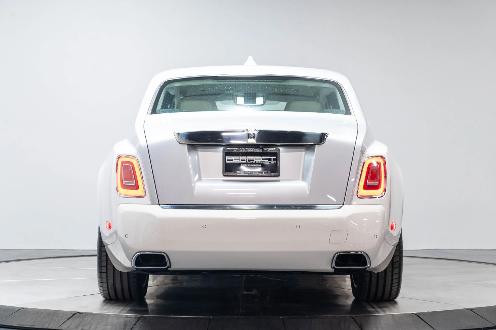 mph046_2333227192_Used_2019_Rolls_Royce_Phantom_1784063951_ac4c5df1bd