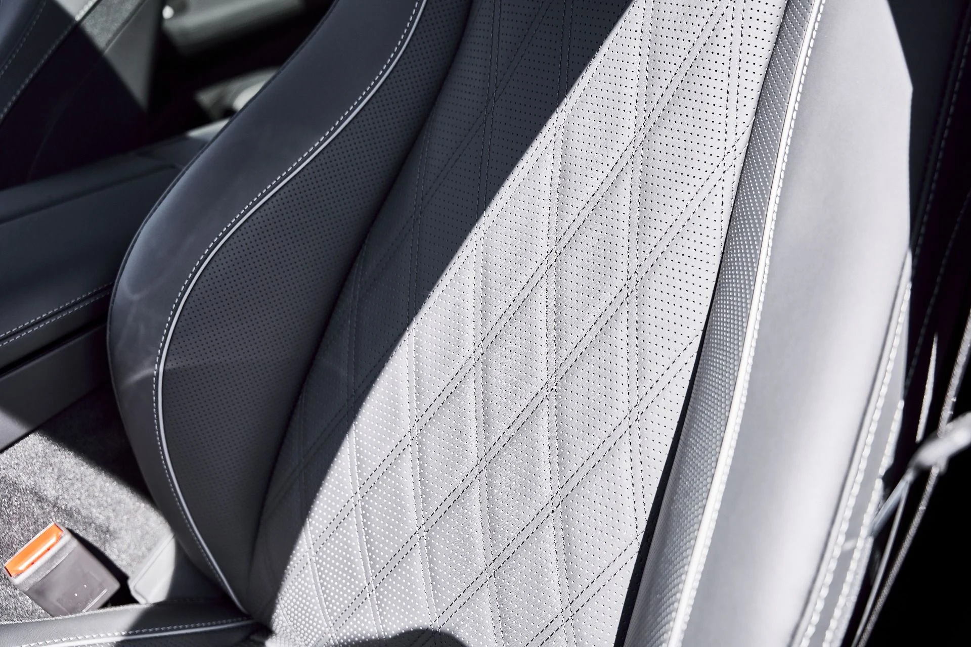 mph046_2339207098_Used_2026_Mercedes_Benz_GLS_Maybach_GLS_600_1776125322_742ad24ddb