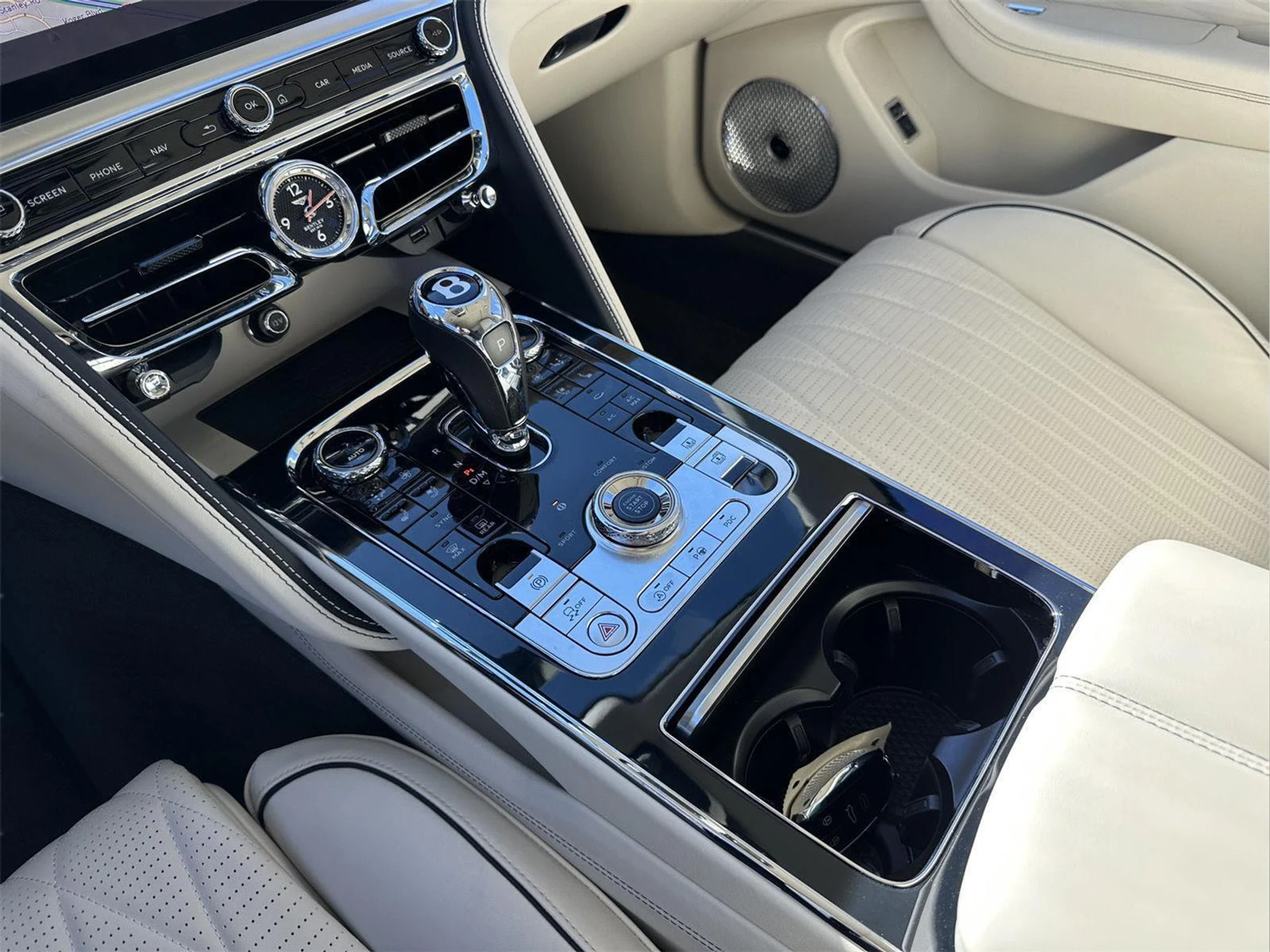 mph046_2362230200_8a3e2403c90959d2a6c9d21dd3a6e7e5_1268094bdf