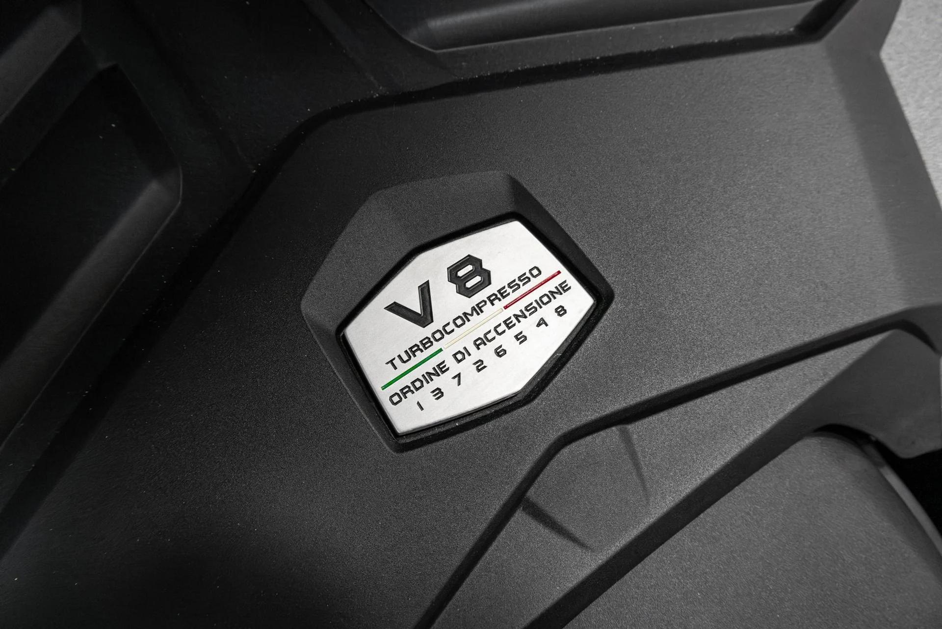 mph046_2372051651_Used_2019_Lamborghini_Urus_1772123275_bc8ea421ed