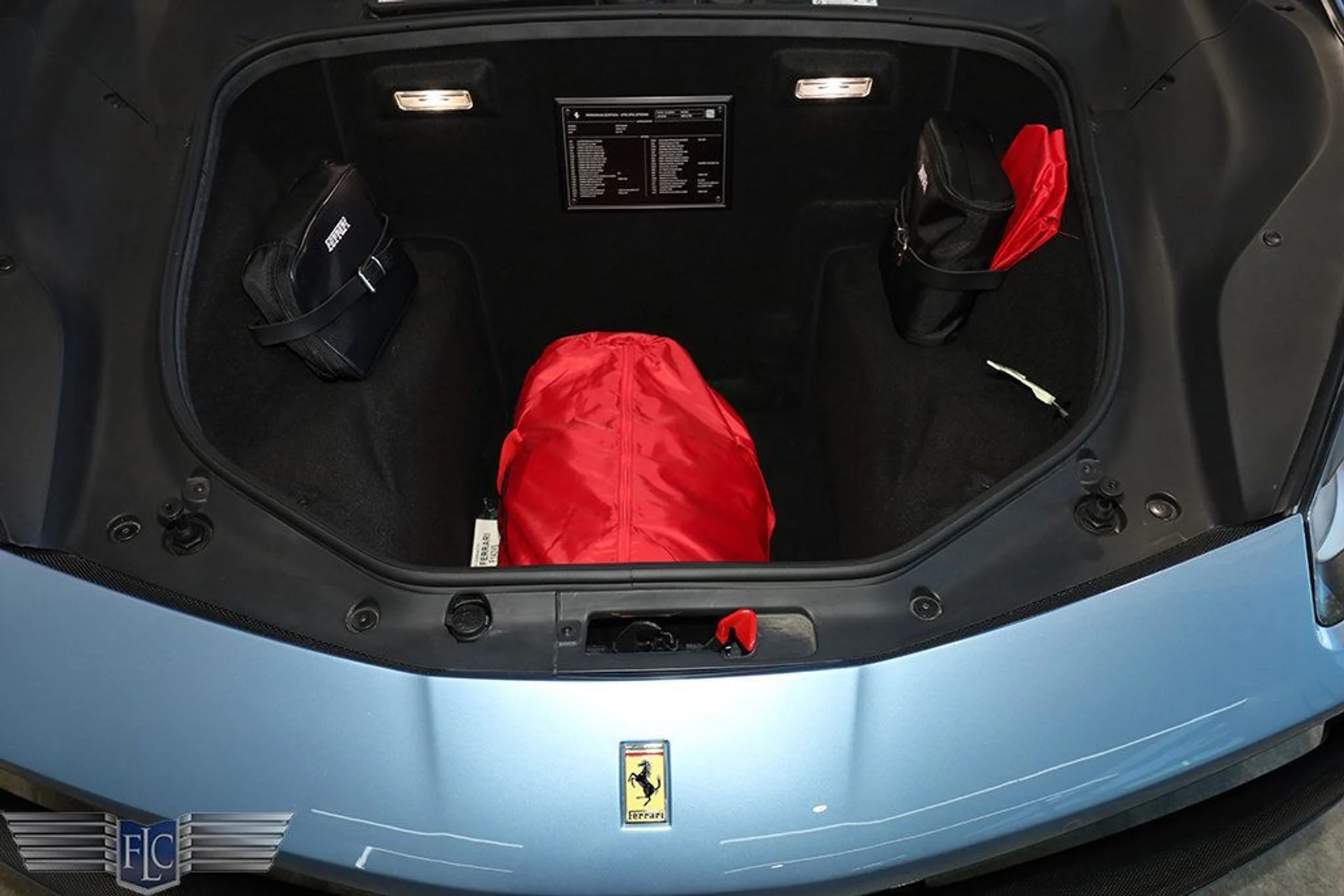 mph046_2377457936_used_2017_ferrari_488_gtb_coupe_9689_22969382_47_1024_0acd1ff0fe