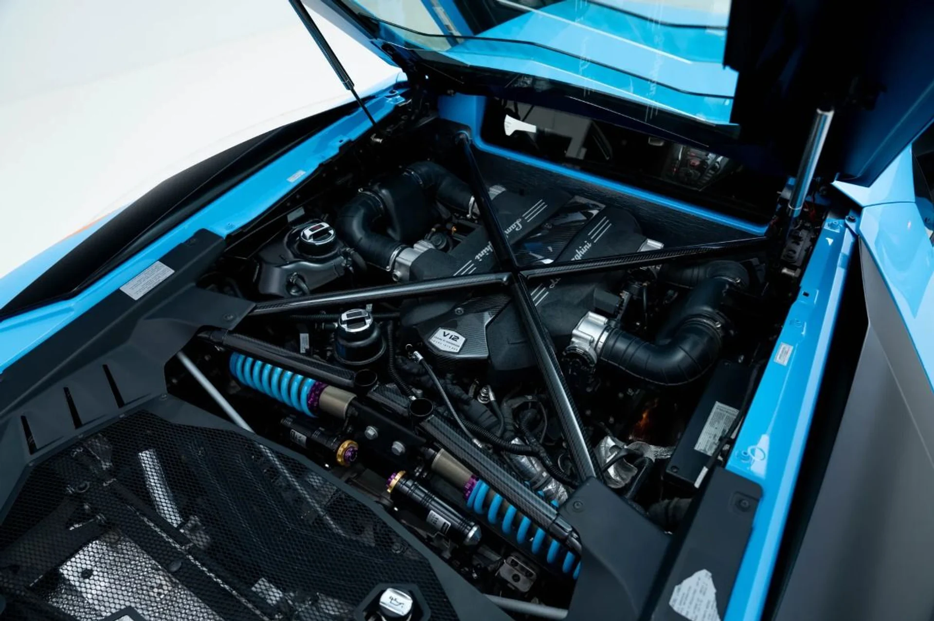 mph046_238369923_Used_2017_Lamborghini_Aventador_SV_1786551969_00907ec1ac
