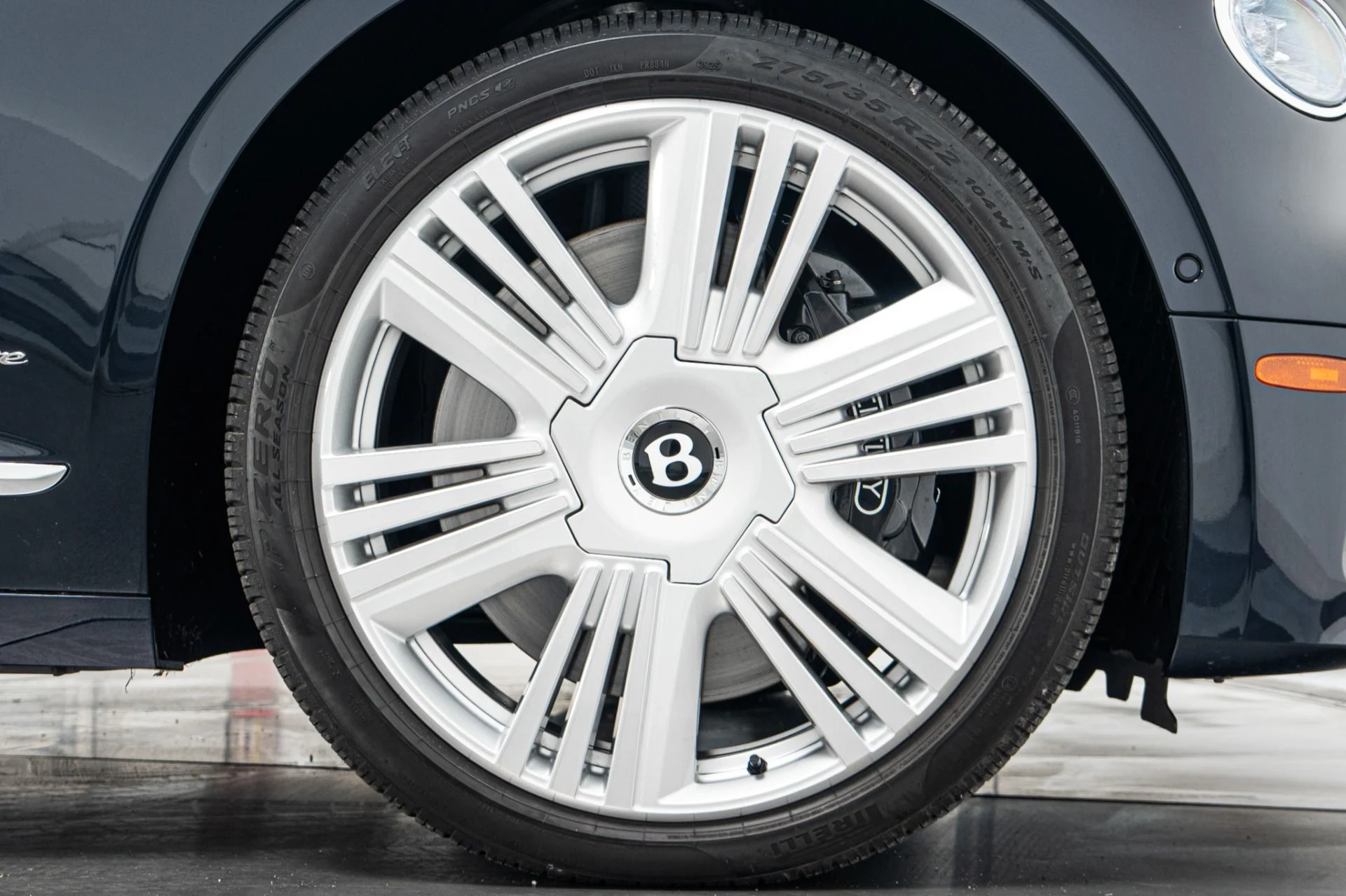mph046_2385548056_Used_2026_Bentley_Flying_Spur_Azure_Bang_and_Olufsen_Audio_Mulliner_Driving_Specification_1778702450_f628ec2d6b