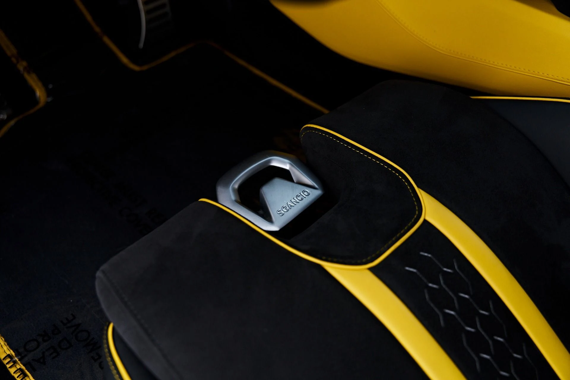 mph046_2391201455_Used_2024_Lamborghini_Huracan_Tecnica_Base_1788455438_56269afa04