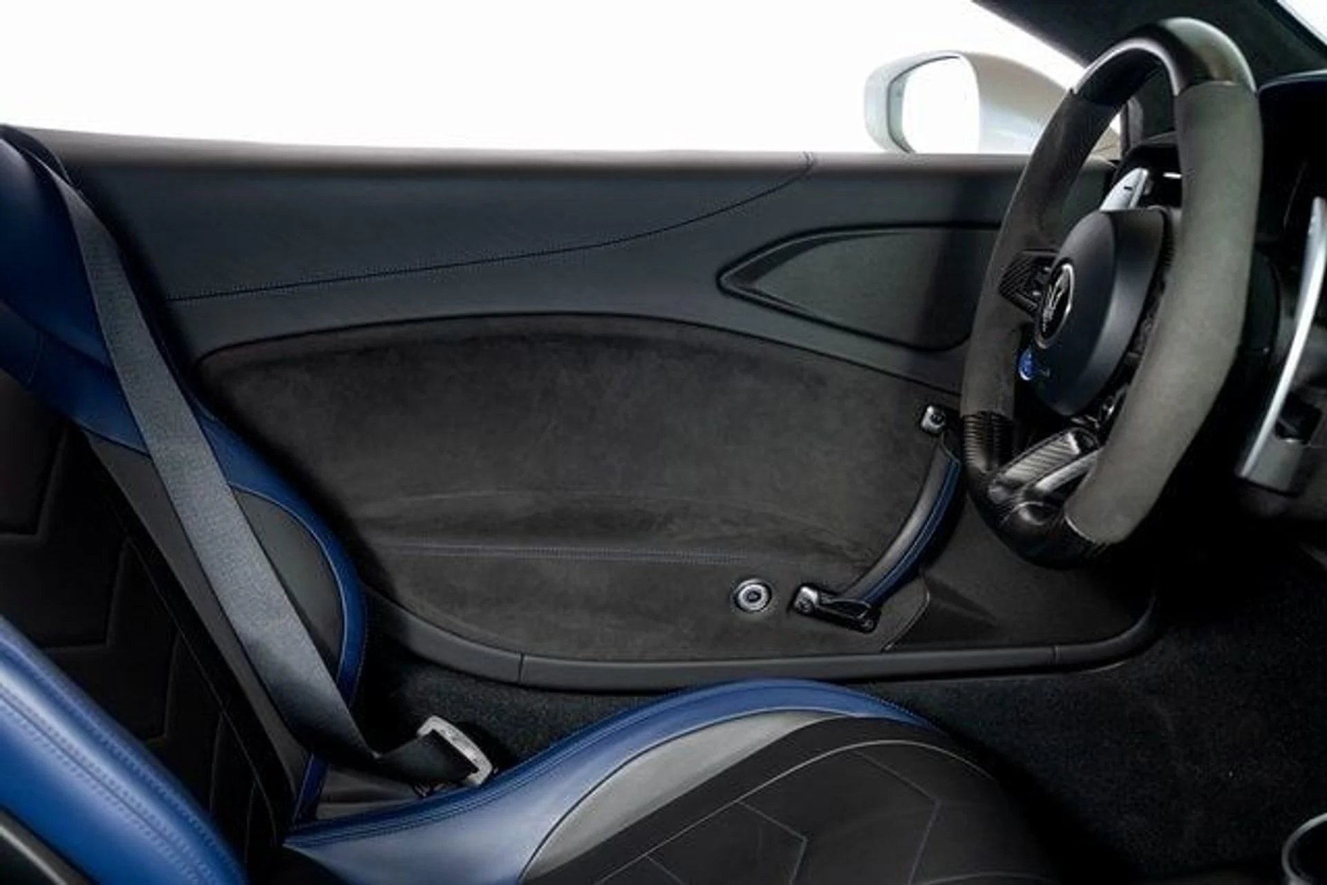 mph046_24099229_21fe39ced03f3b34beb8df61d862f470x_31e10907cd