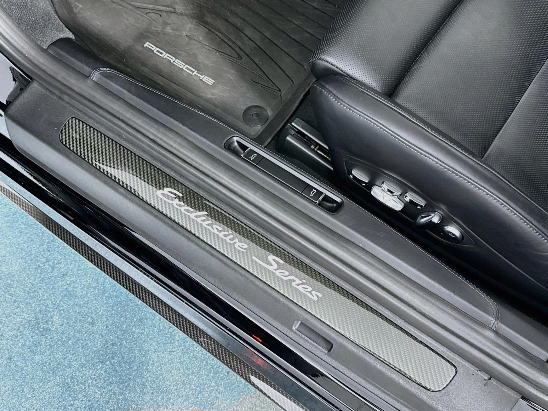 mph046_2417660102_Used_2018_Porsche_911_Turbo_S_Exclusive_Series_1789771434_65d7eed1c6