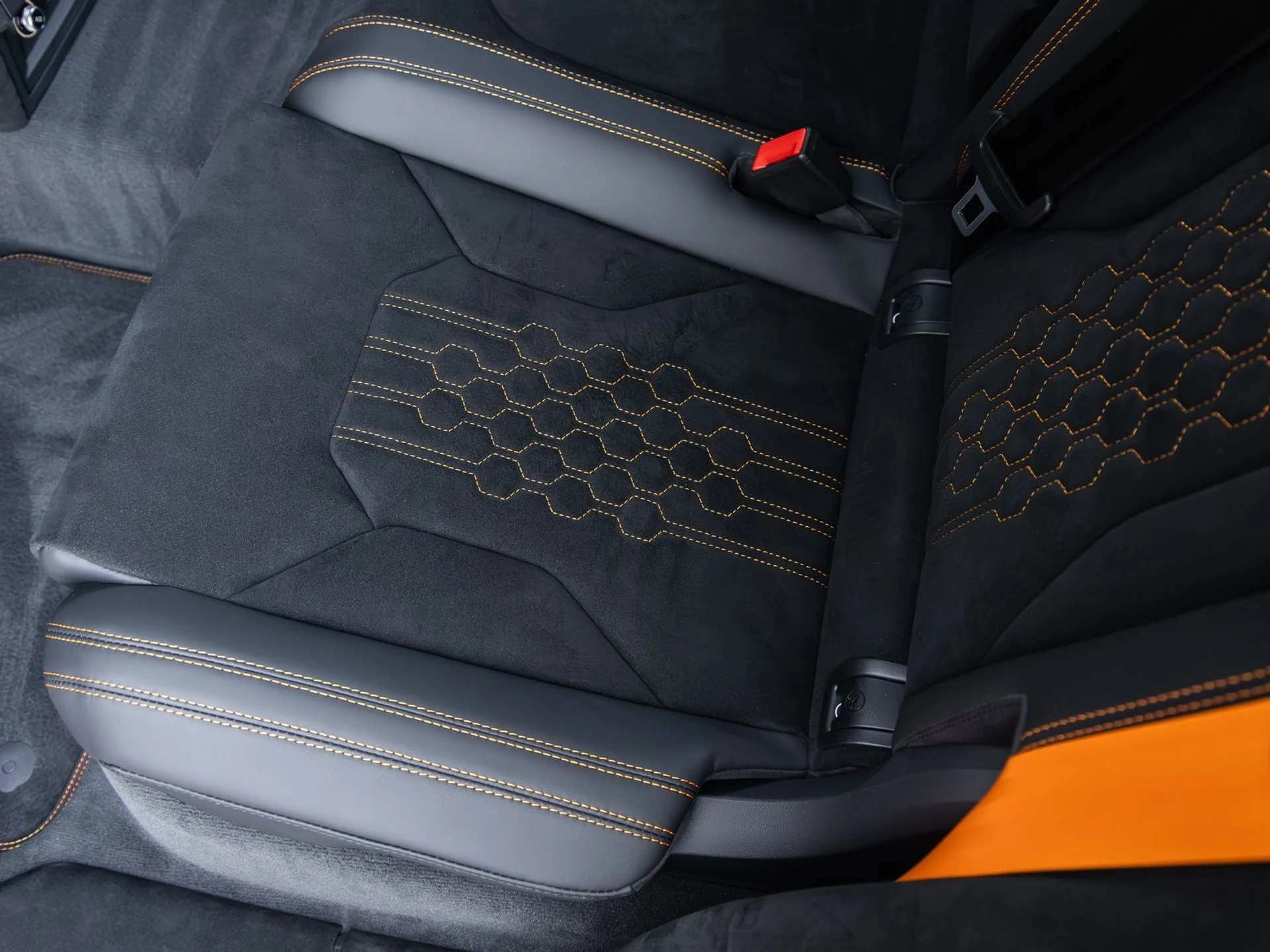 mph046_243001447_47_9d01f97206