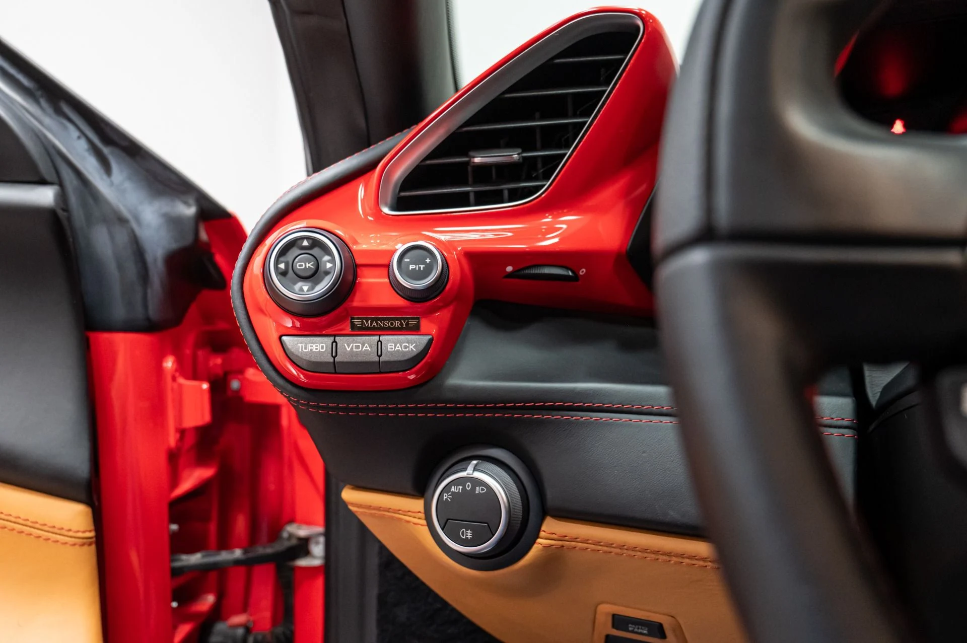 mph046_243873976_Used_2016_Ferrari_488_GTB_1747692594_c11eea1789
