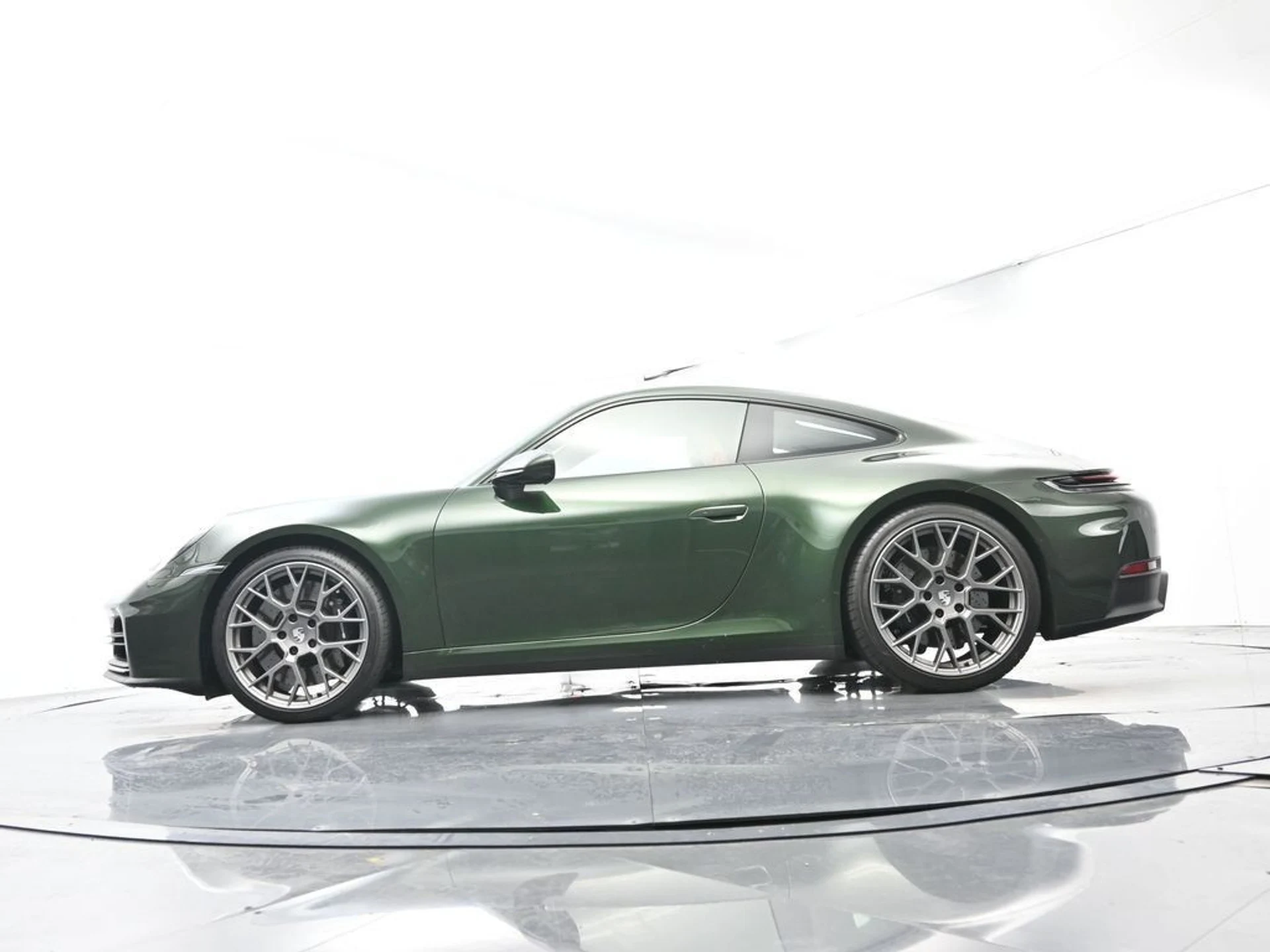 mph046_2442349278_f615dd96f6171945a3762a52c7555e36_00056711ab