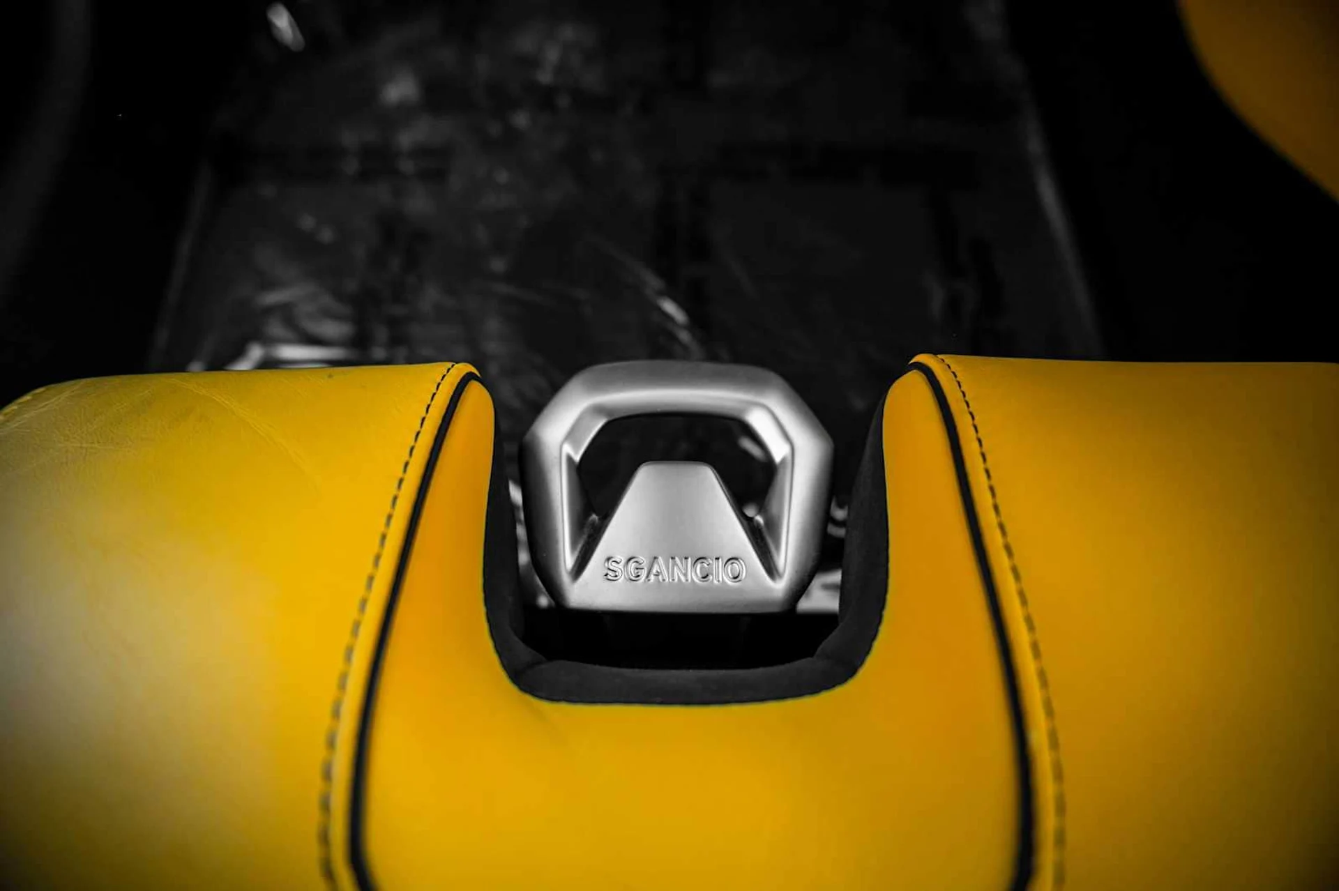 mph046_2466532067_0ef9156ddd40402d0a66c5a9785a81ddx_fb6a9f4aa7