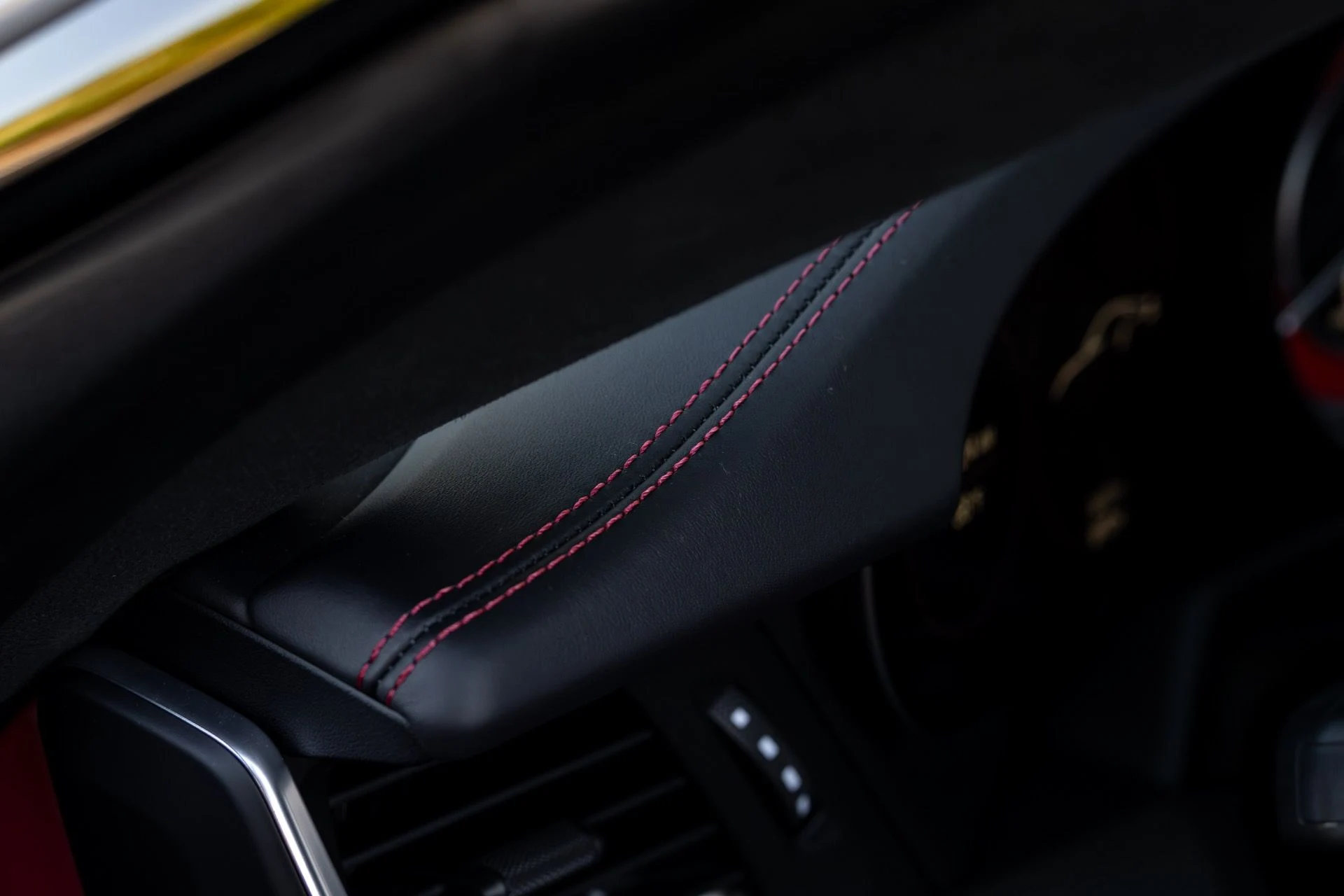 mph046_2476013995_Used_2022_Porsche_911_Turbo_S_1770440206_99dfbefda7