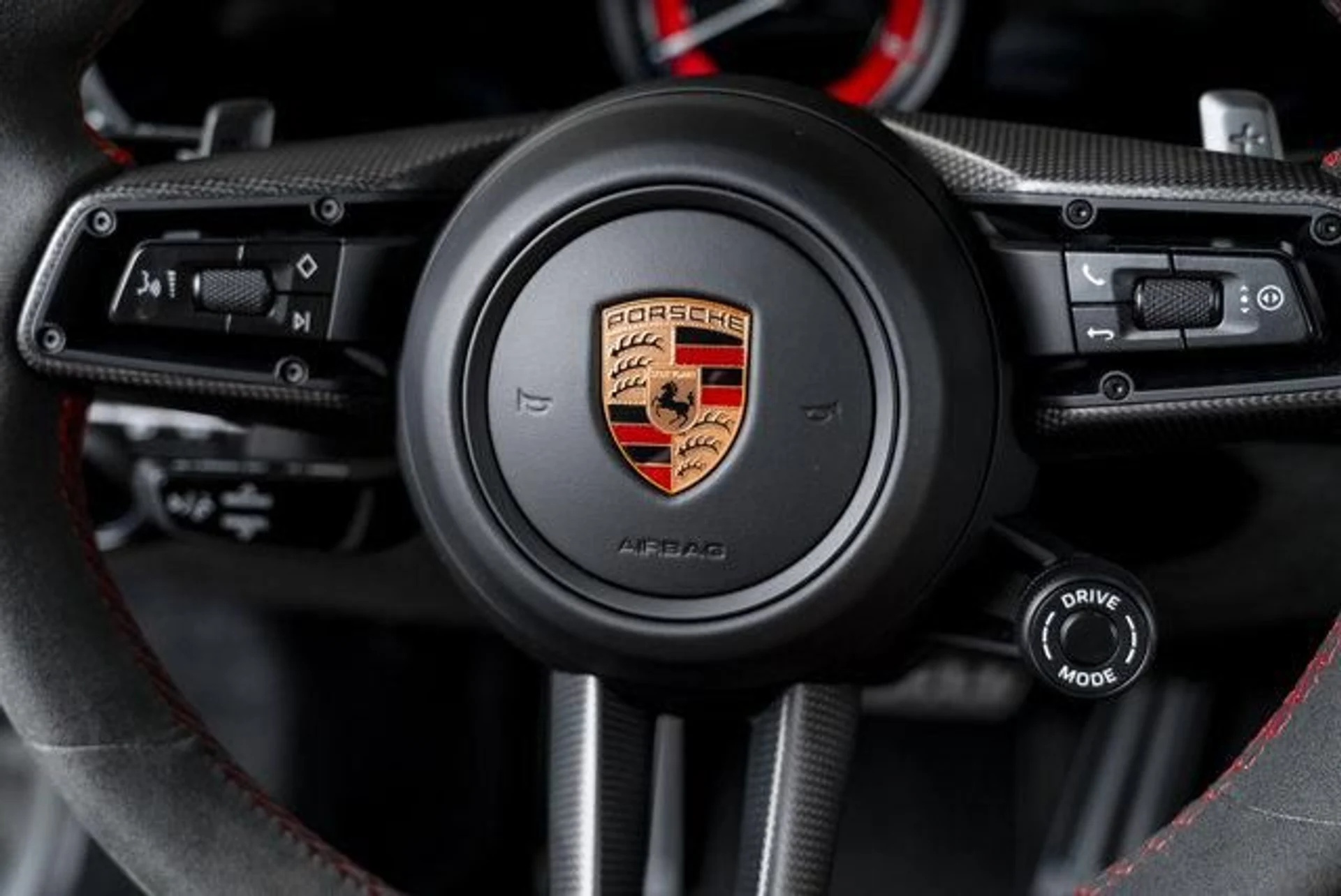 mph046_249162054_Ehyw_LWUJLRIR_9_Z_8_Ax_G_Lydm_Ul_Ro_46f0756364