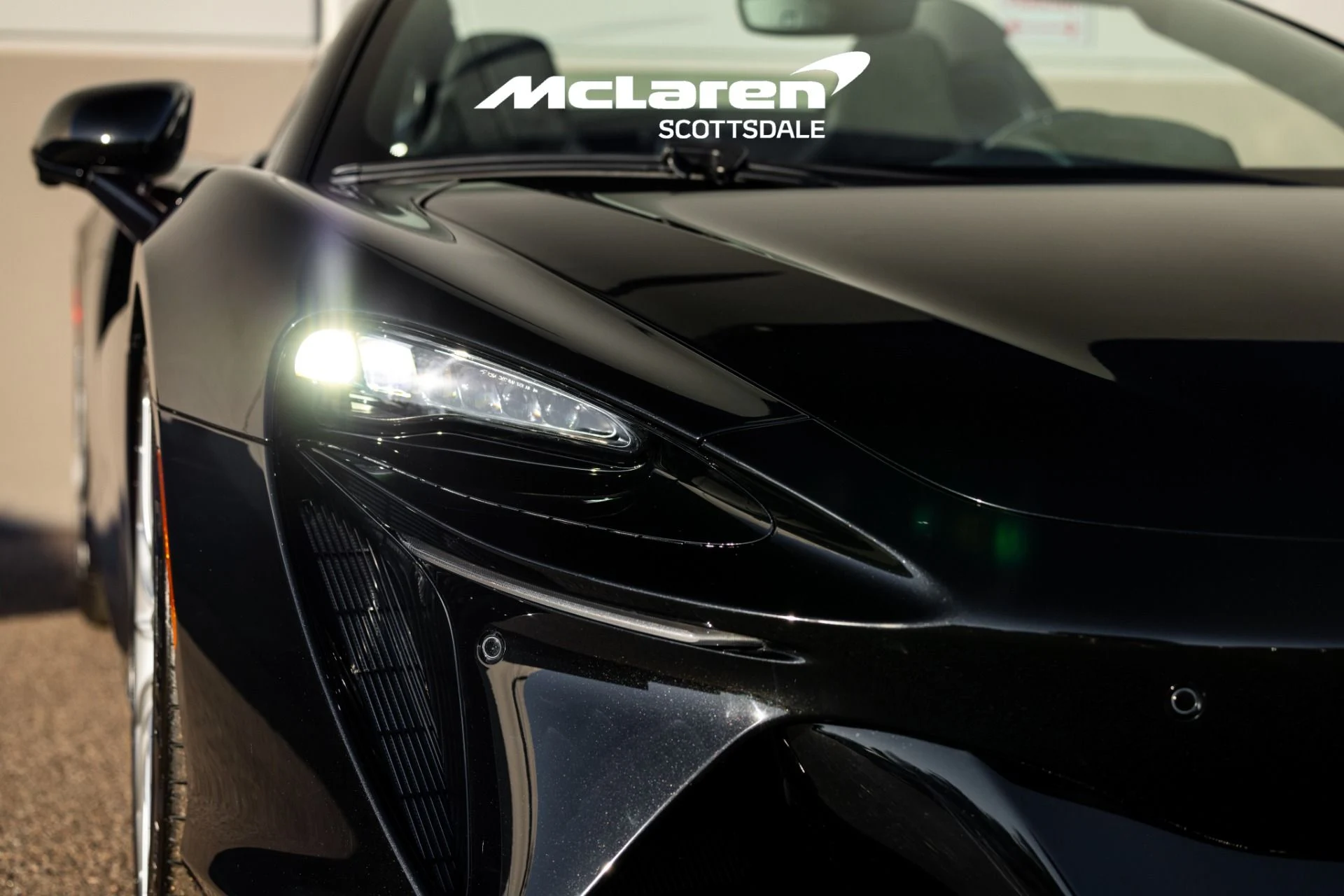 mph046_2508542122_Used_2025_MCLAREN_ARTURA_Performance_1729876898_e358cd14d6