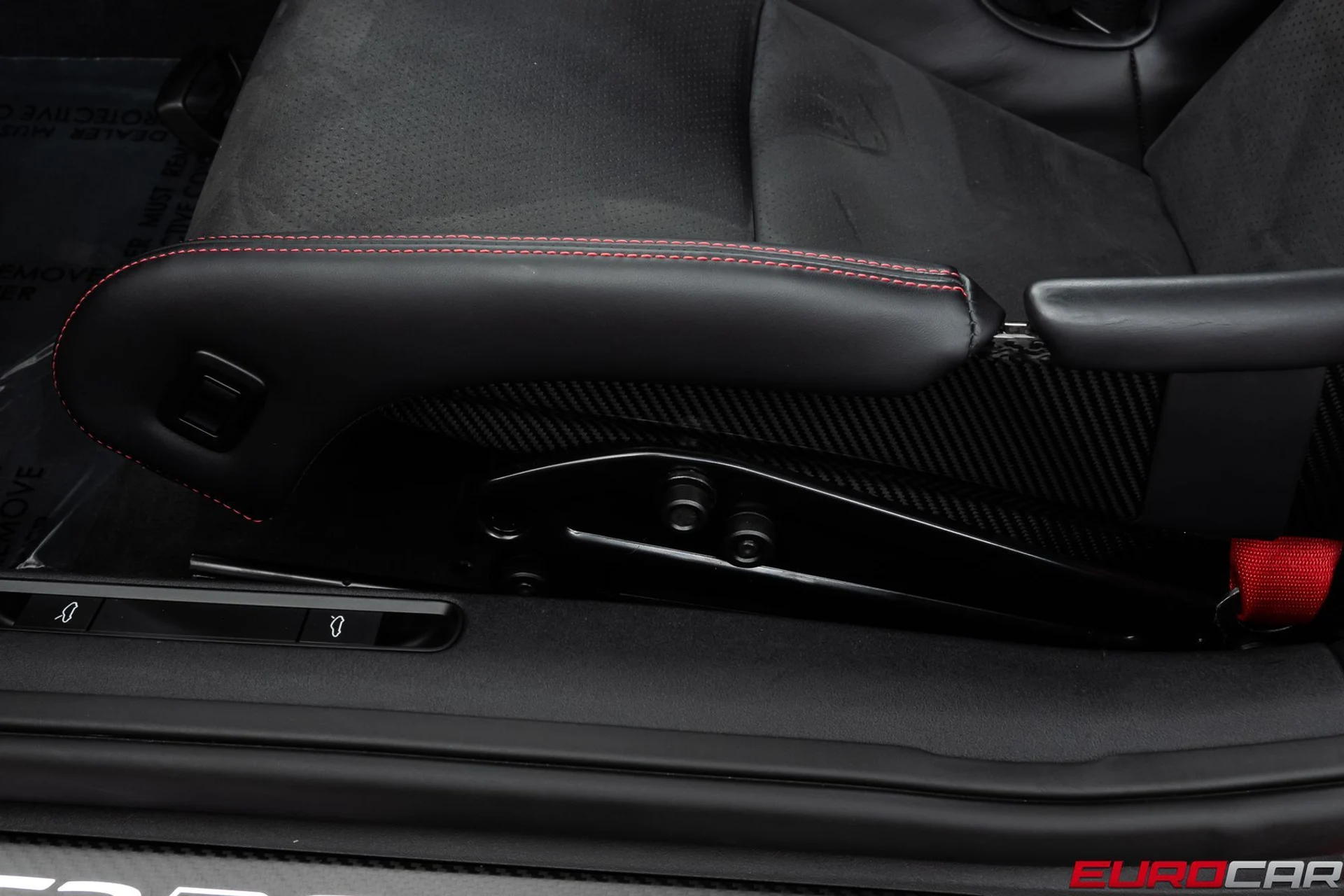 mph046_2520293794_6d1d1a97_f92e_4237_a860_de43385f3f49_0244d18056