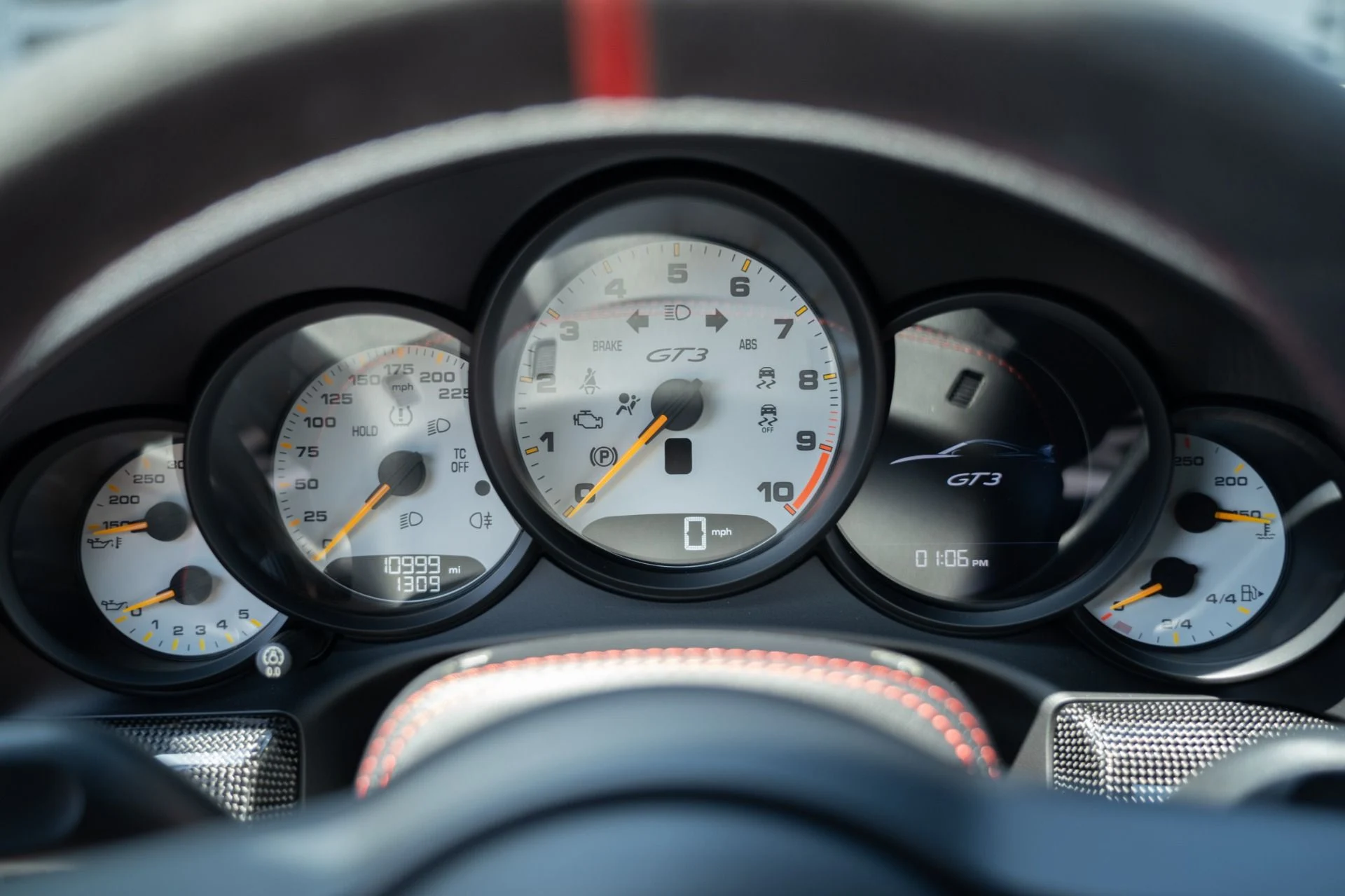 mph046_2535983634_Used_2018_Porsche_911_GT_3_1756851687_035e6dfac5