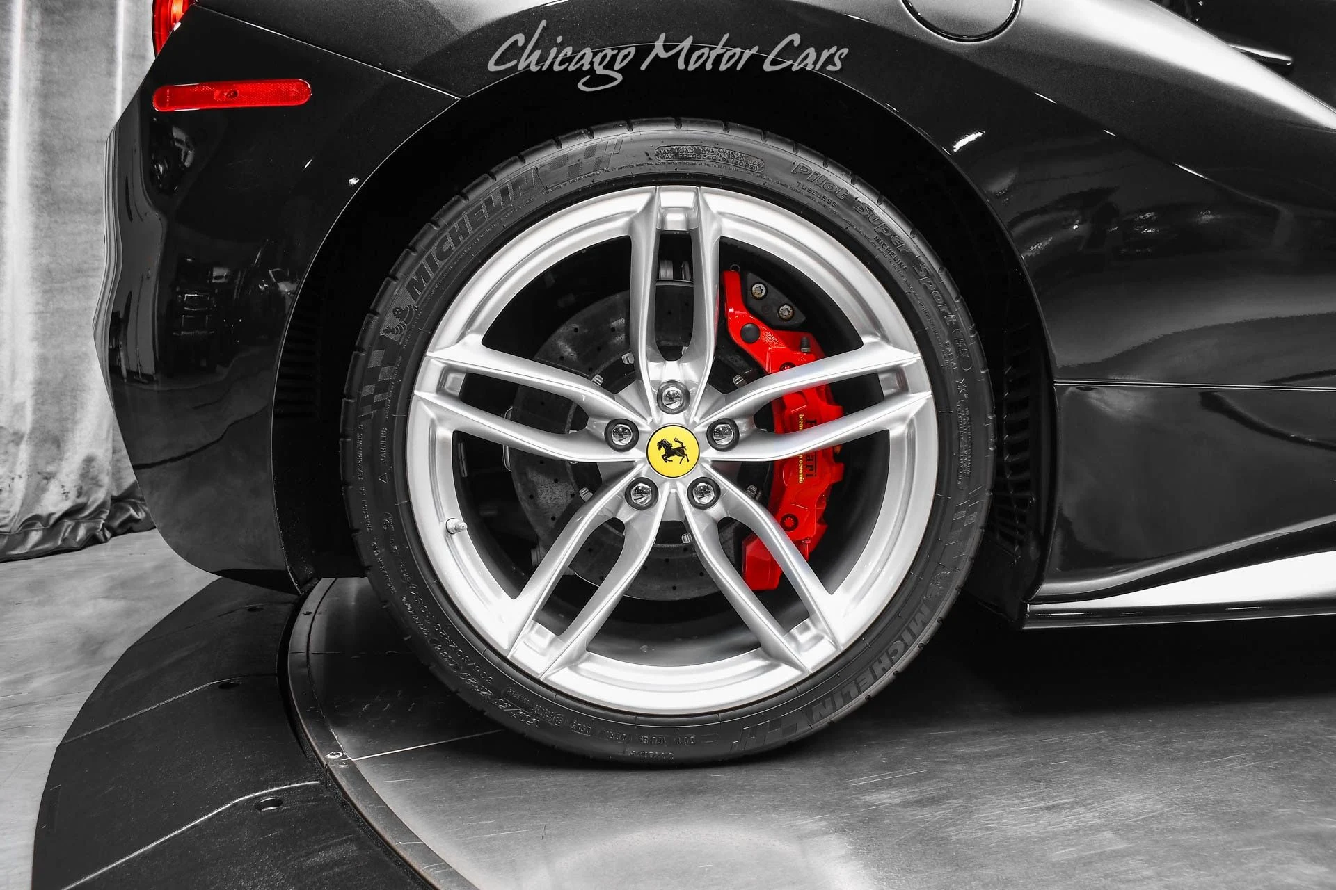 mph046_2561706251_13521_p47_l_3d26254eb0