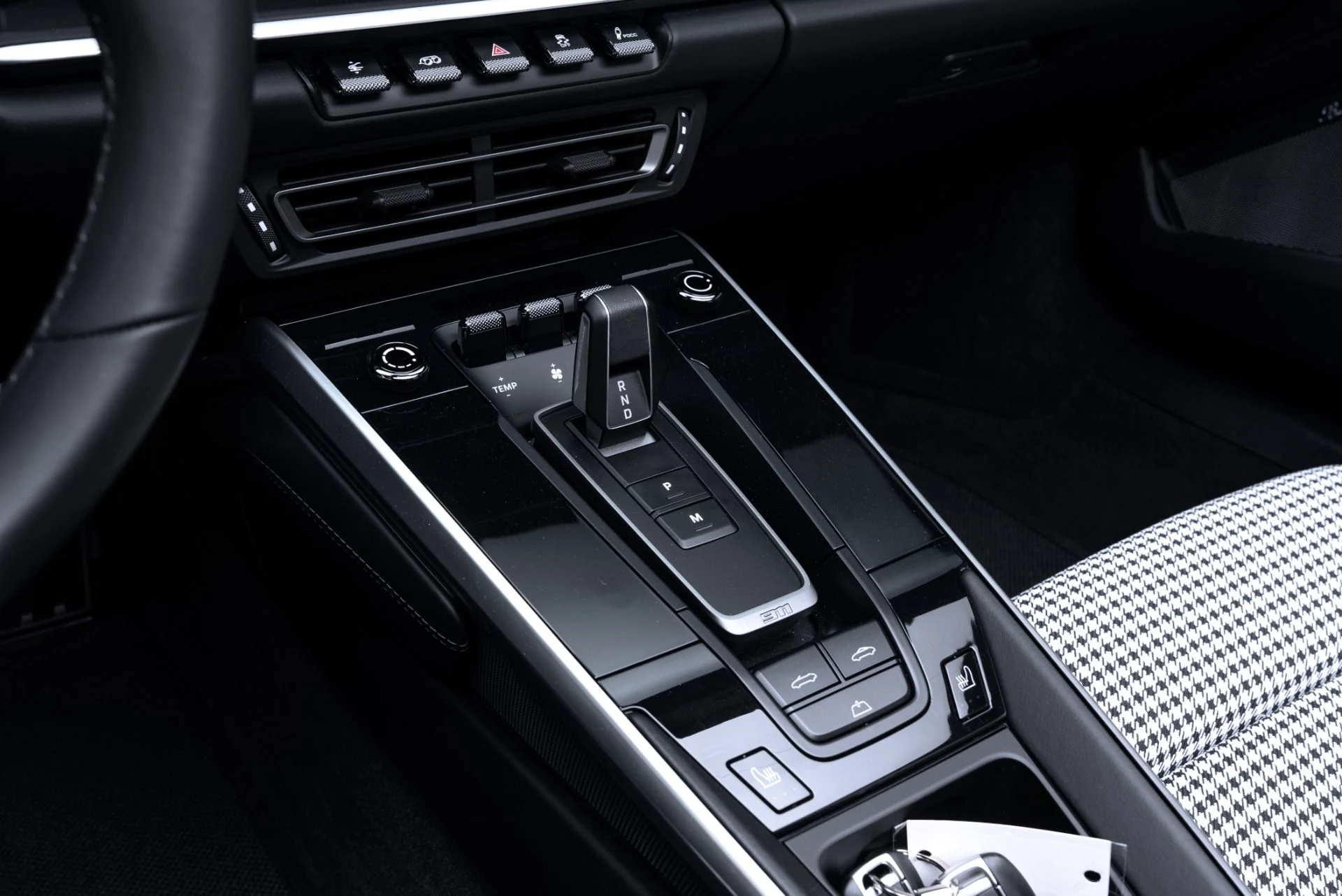 mph046_256455581_Used_2025_Porsche_911_Turbo_S_1772494042_027d1ff929