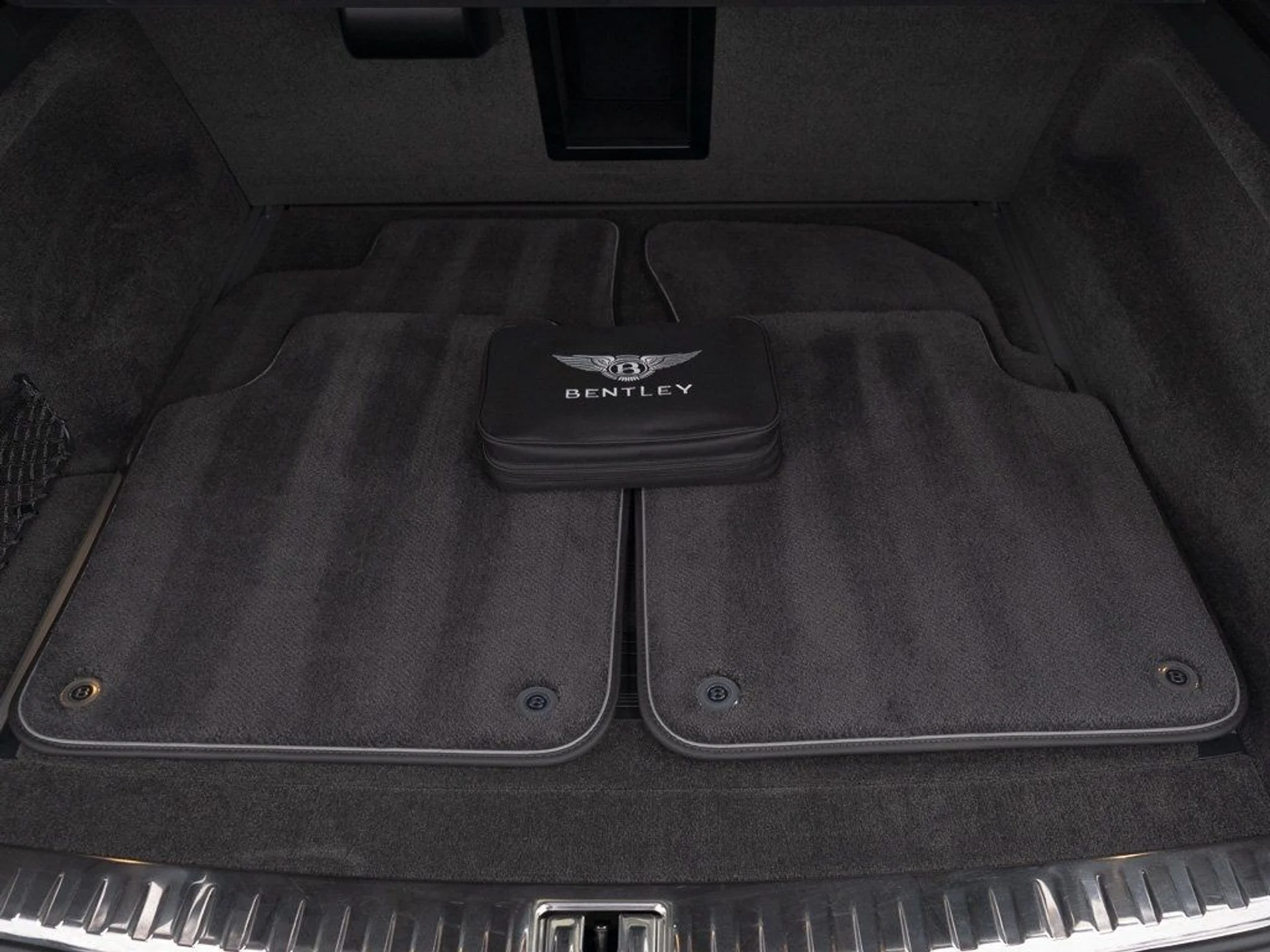 mph046_2570704924_87184aea8e41f6375a5754355fc95016_d5a6a6b520