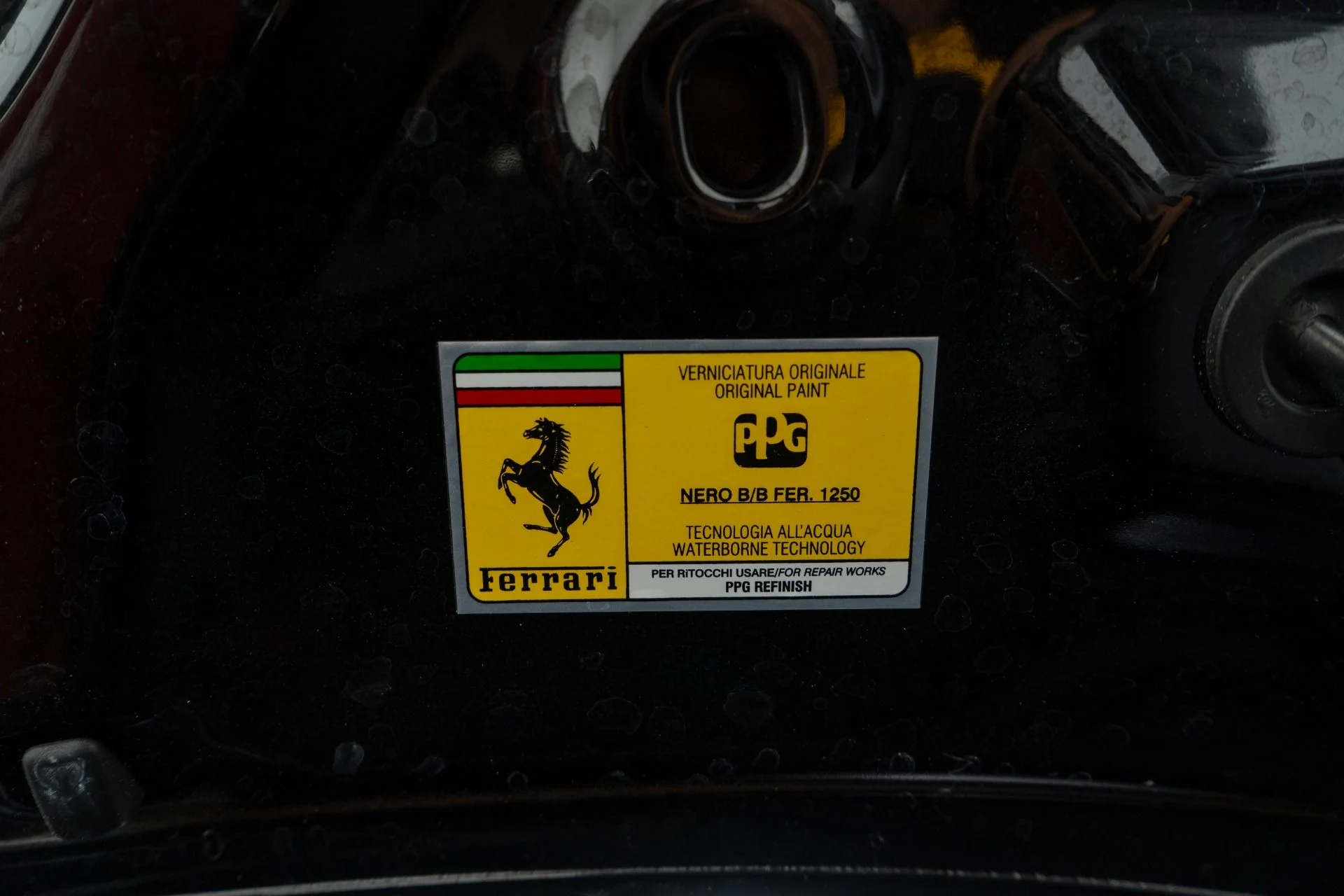 mph046_2610414896_Used_2011_Ferrari_California_1760563898_0590e0152a