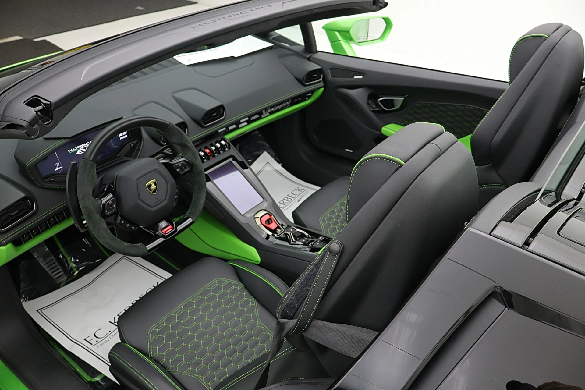 mph046_2628300315_Used_2023_Lamborghini_Huracan_EVO_Spyder_RWD_SELEZIONE_PRE_OWNED_CERTIFIED_f15f16bfce