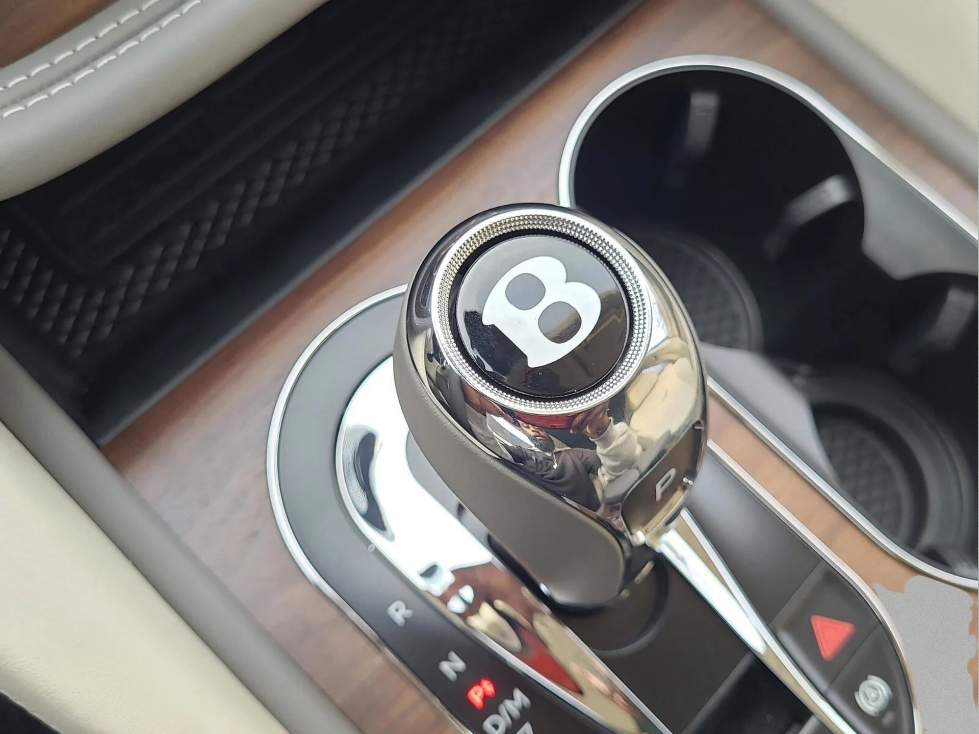 mph046_2633069659_09b1b3c2e69fb78accbc2d9a2a888f8dx_6e1e324a06