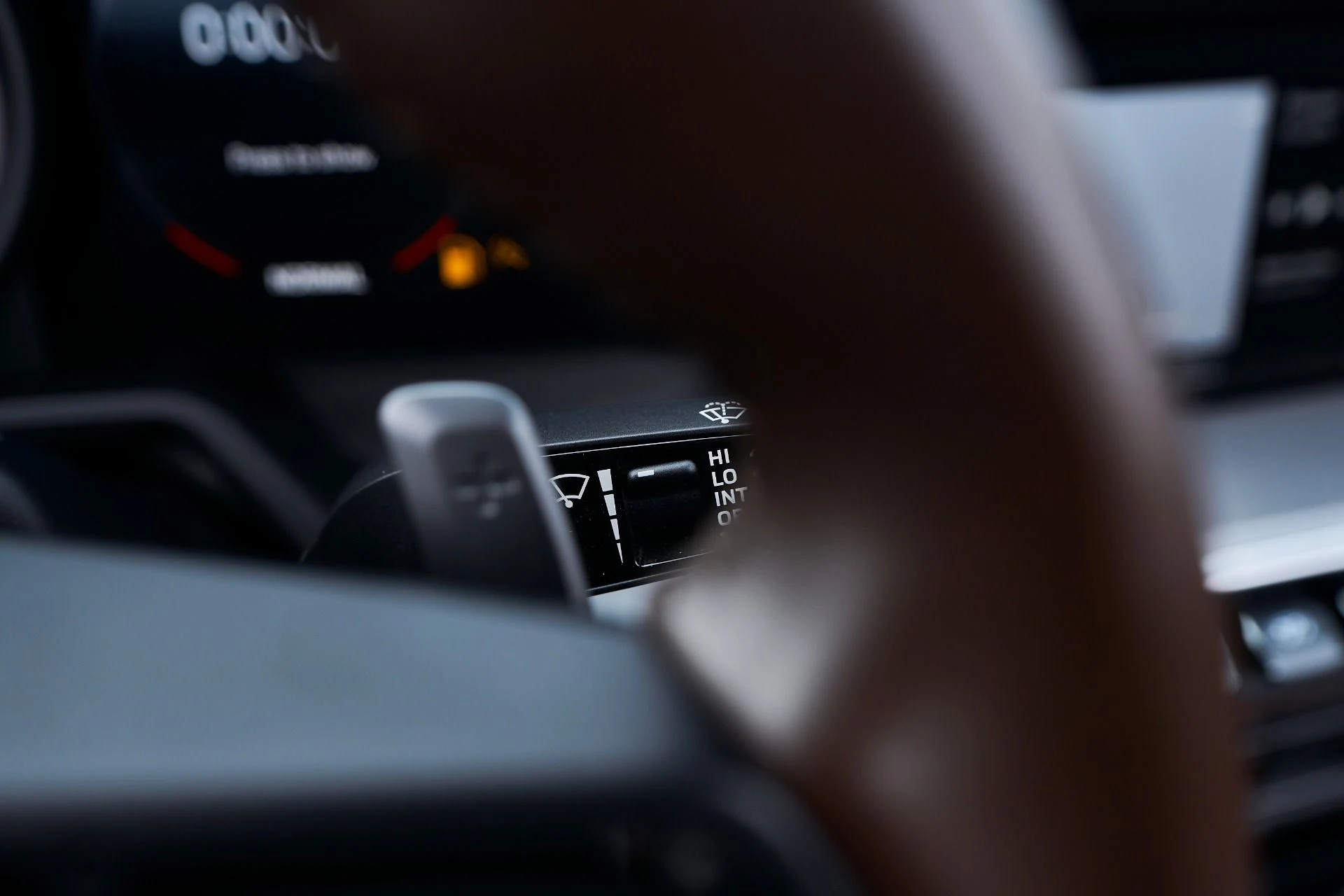 mph046_2637373476_Used_2021_Porsche_911_Turbo_S_1763157494_8ccbd39117