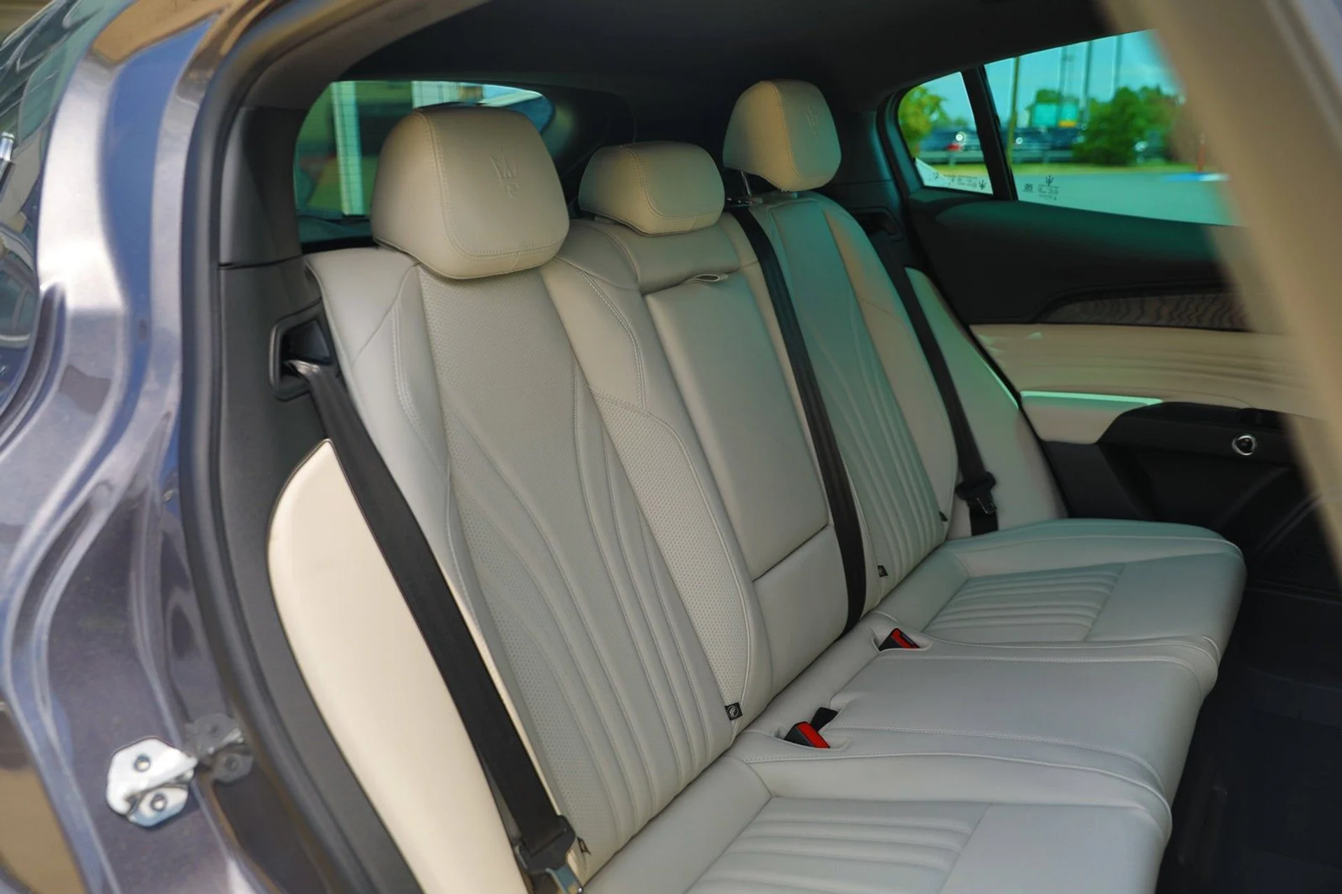 mph046_264483907_2a320f17b81b469a9c8e225ebd314c5f_010d7281bd