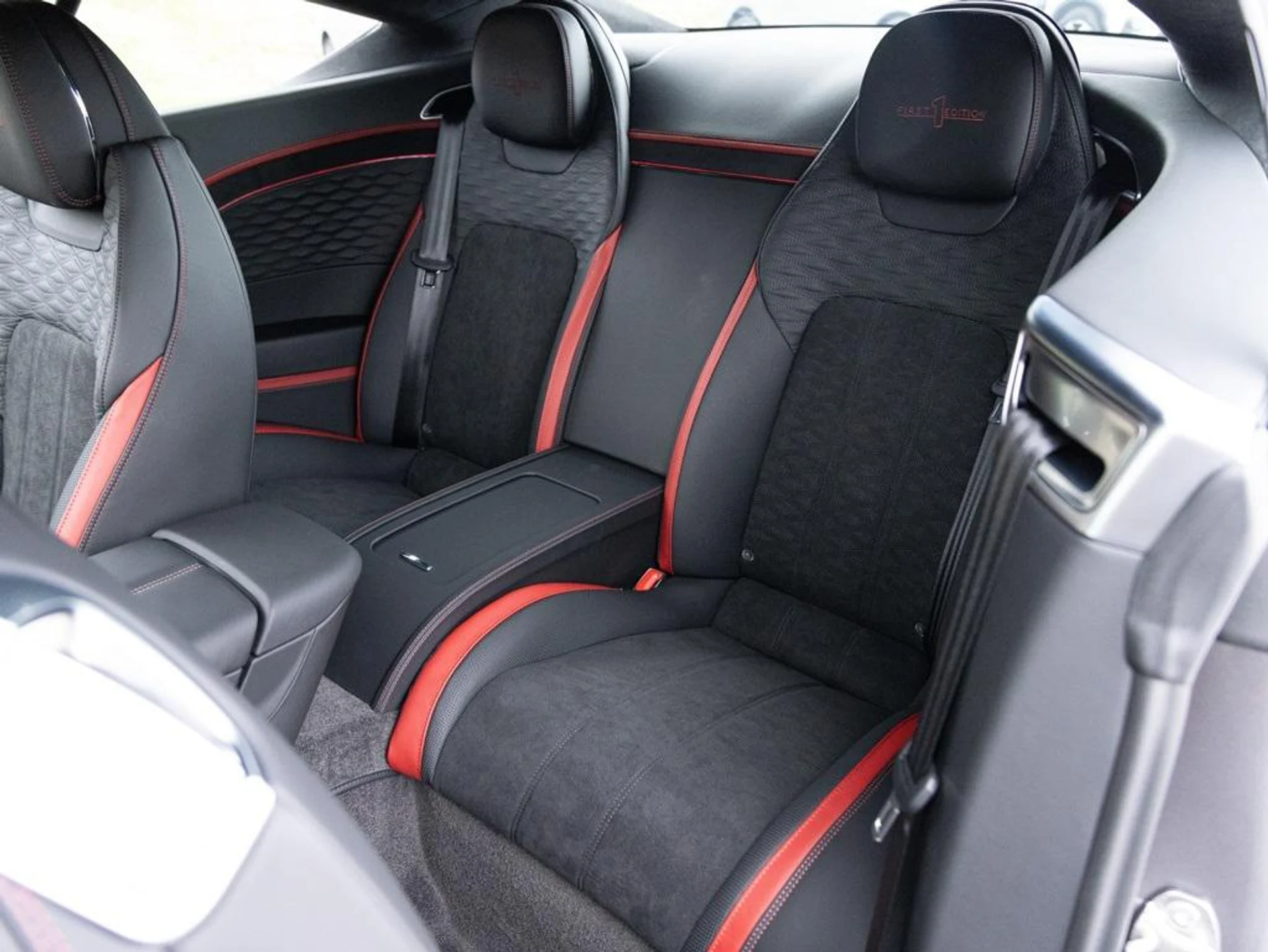 mph046_2657783924_403809828_67c233936b5617b02de63460_0fb0a65de1