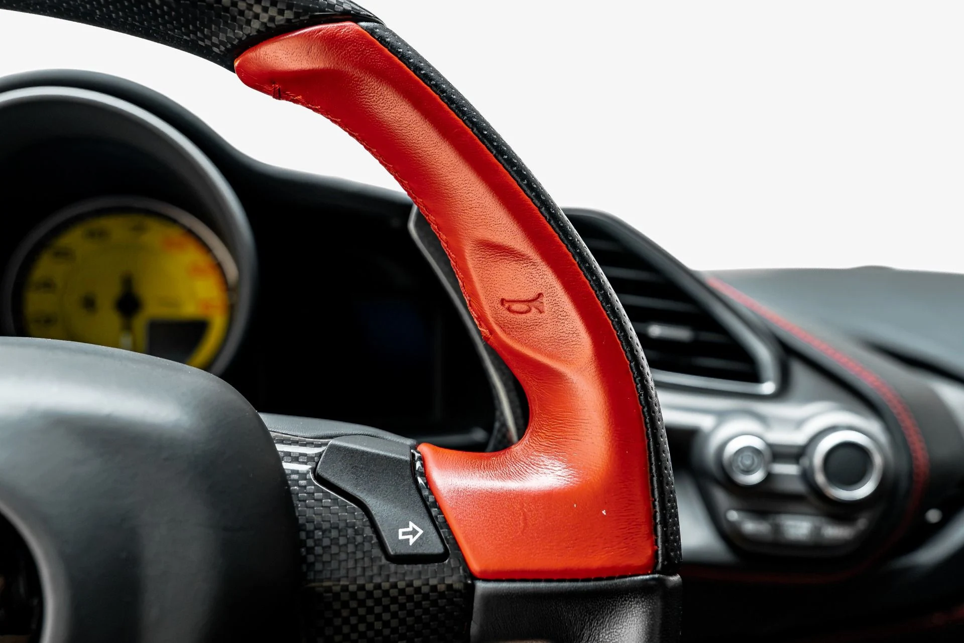 mph046_2660688541_Used_2018_Ferrari_488_GTB_1784764974_25948f684d