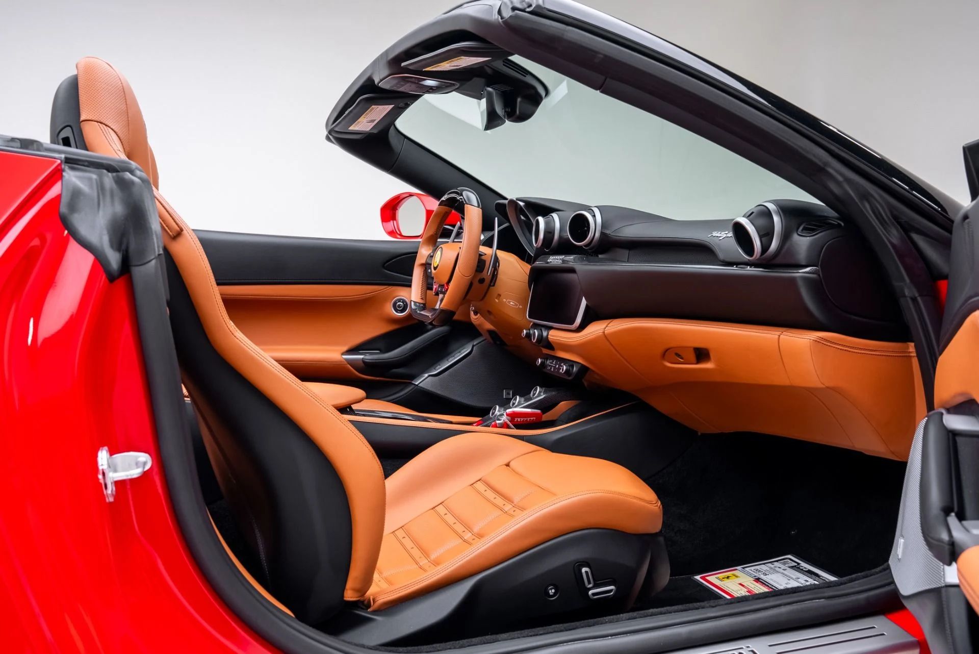 mph046_2673100101_Used_2020_Ferrari_Portofino_1772051457_6fec5d9080