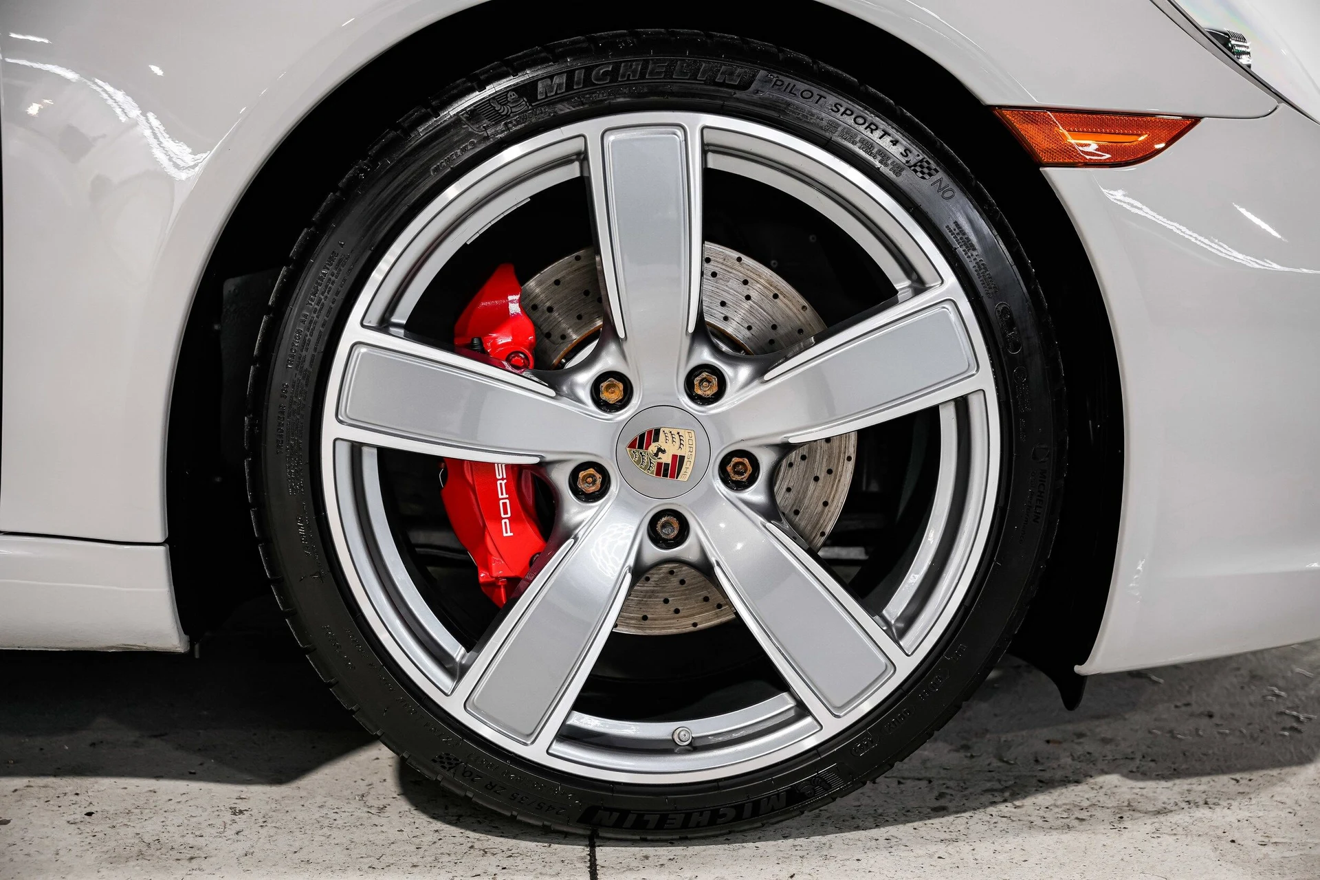 mph046_2690870052_f27d9bb769cbb7579b2139c4080b8285x_53d412a01d