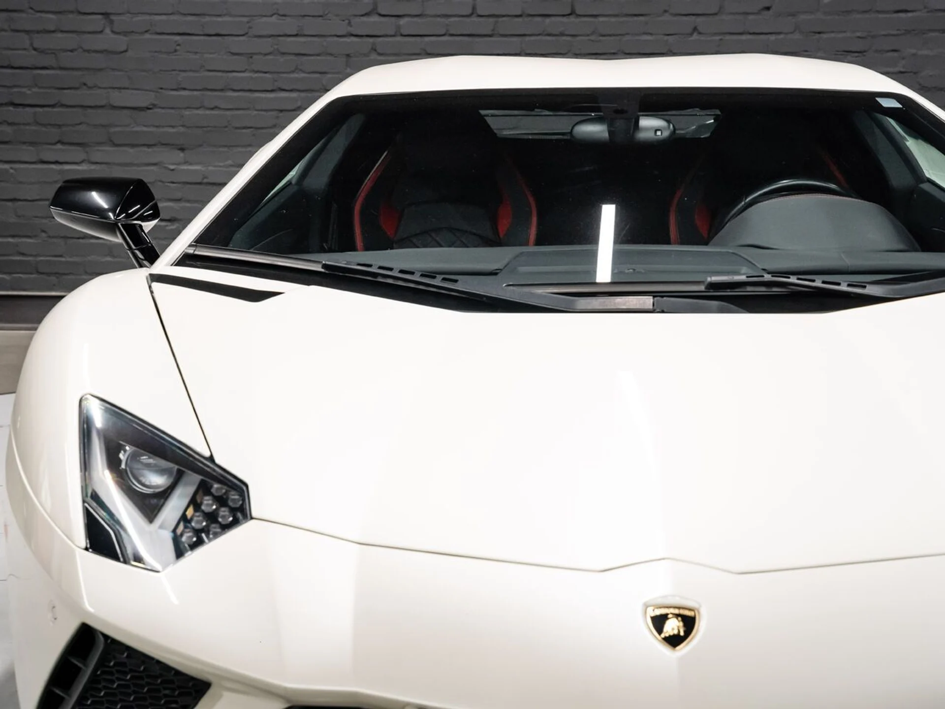 mph046_2697261395_lamborghini_aventador_2017_de6595f54d