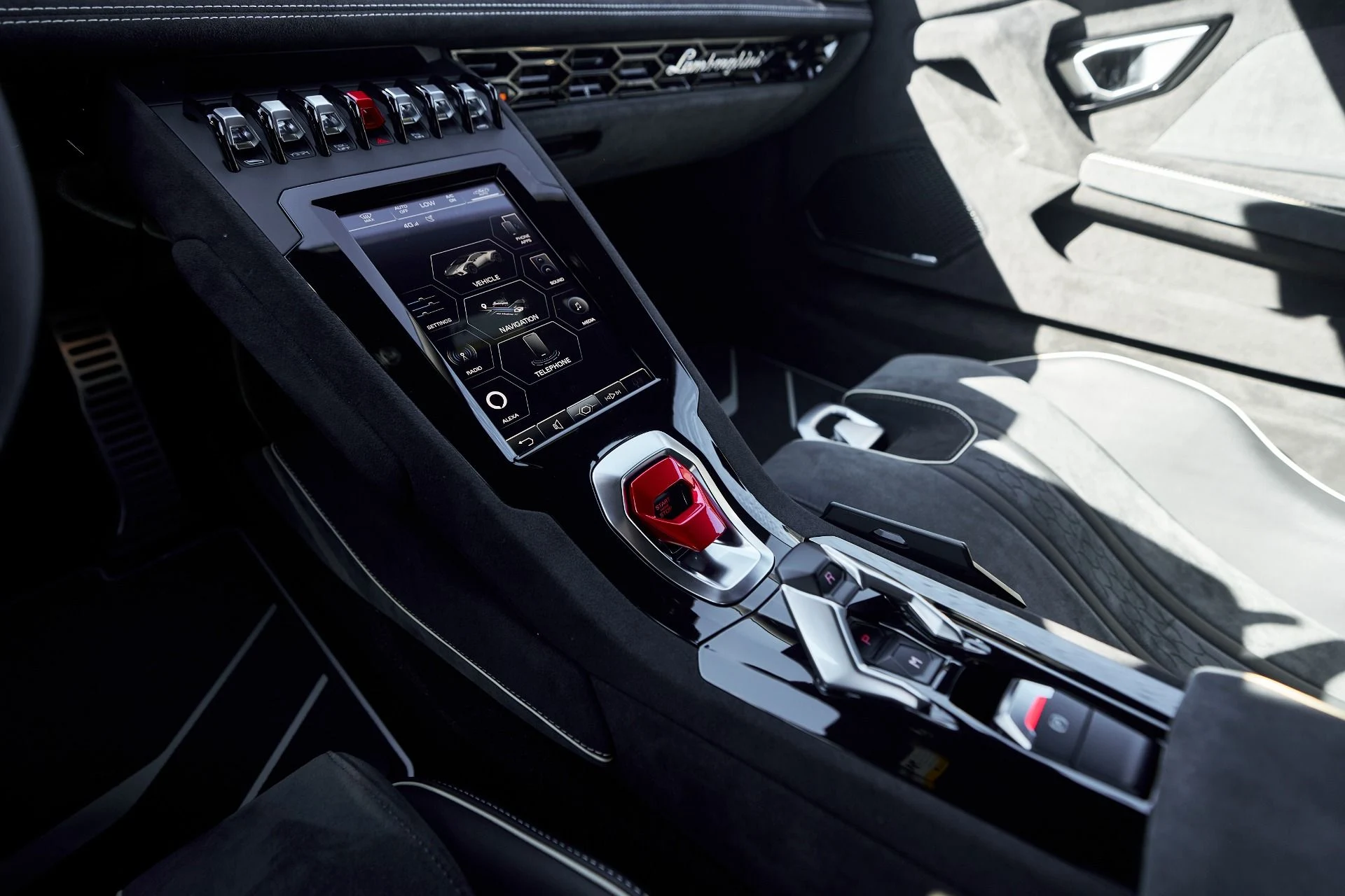 mph046_2698287078_Used_2024_Lamborghini_Huracan_Sterrato_Base_1760828498_289e7abc92