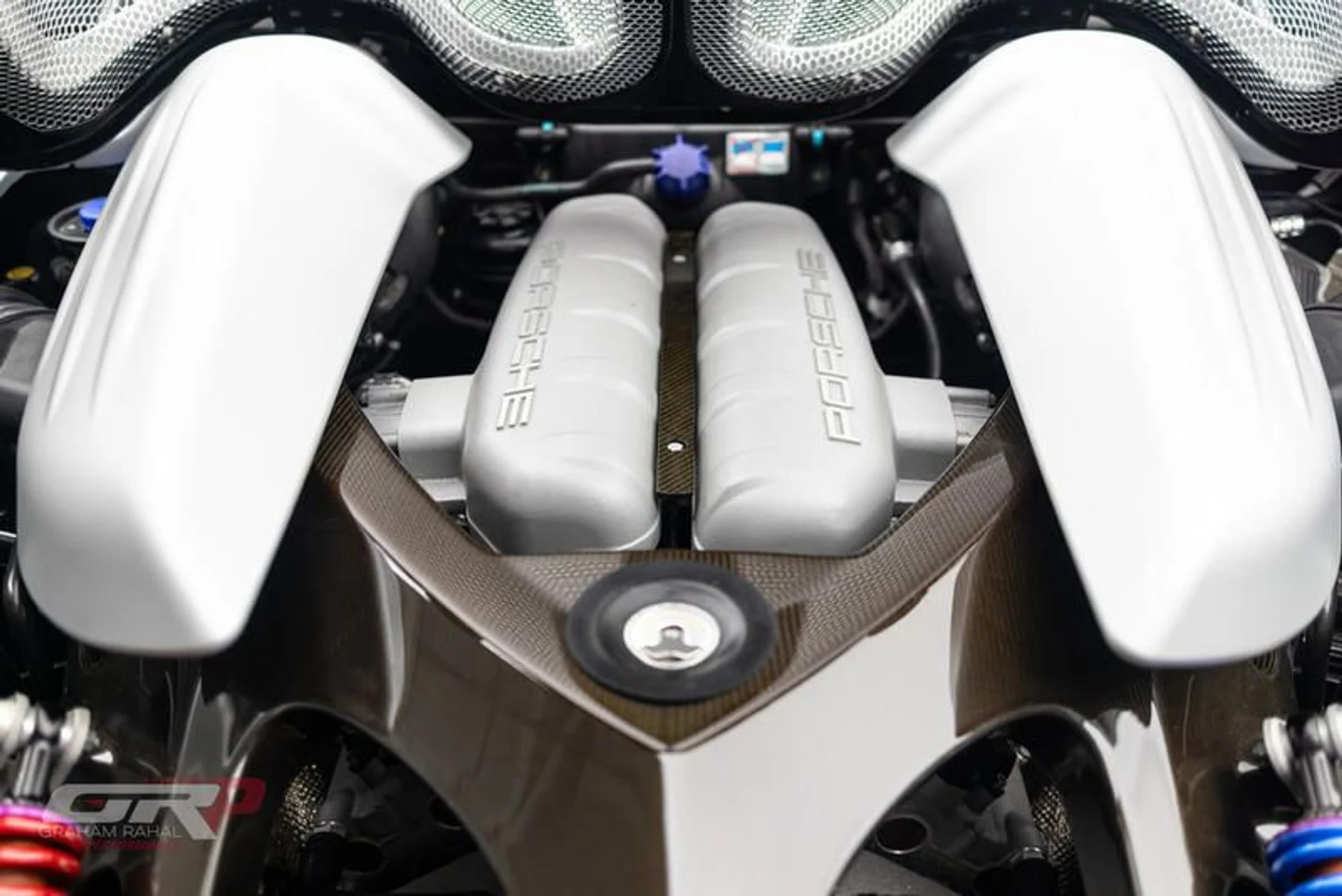 mph046_2701323146_700802_AD_FF_09_4869_BD_7_A_370_DA_021034_E_6091001f97