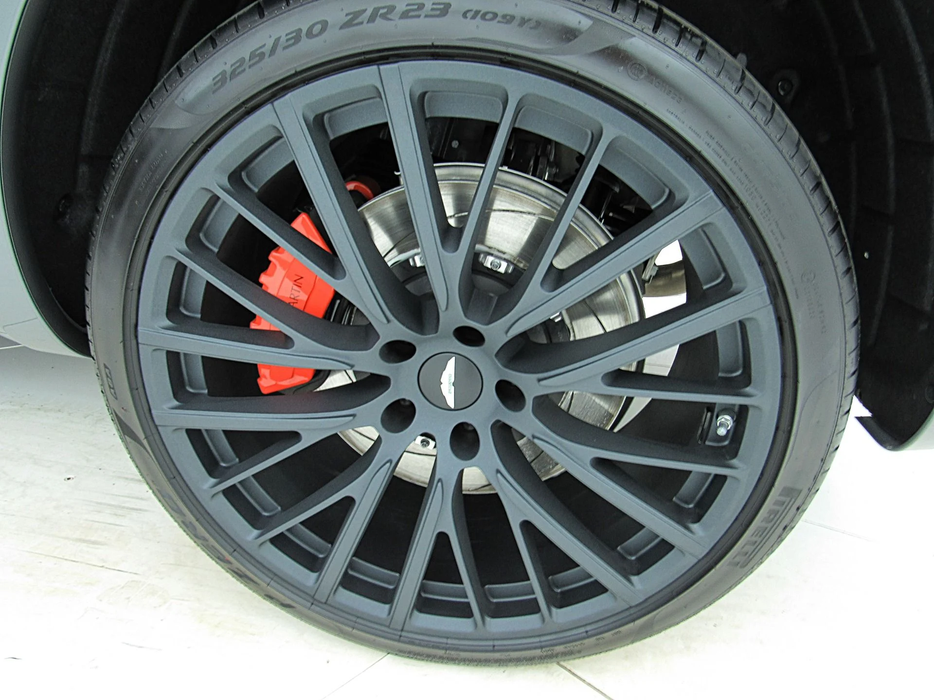 mph046_2709616468_Used_2023_Aston_Martin_DBX_28c9501c48