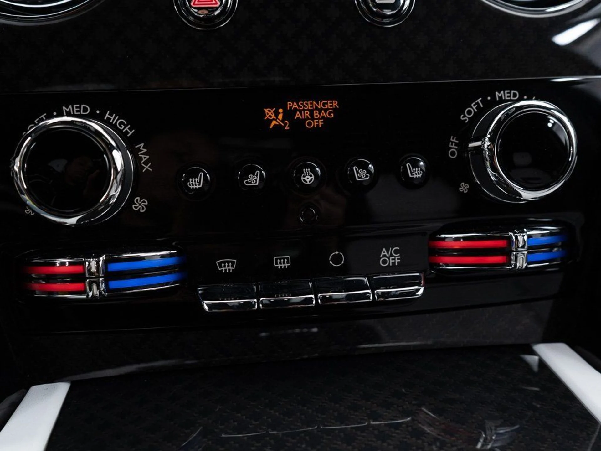 mph046_2712980358_1b6cbeeda0b2d69569a6580e7f3f920e_6094e0b47c