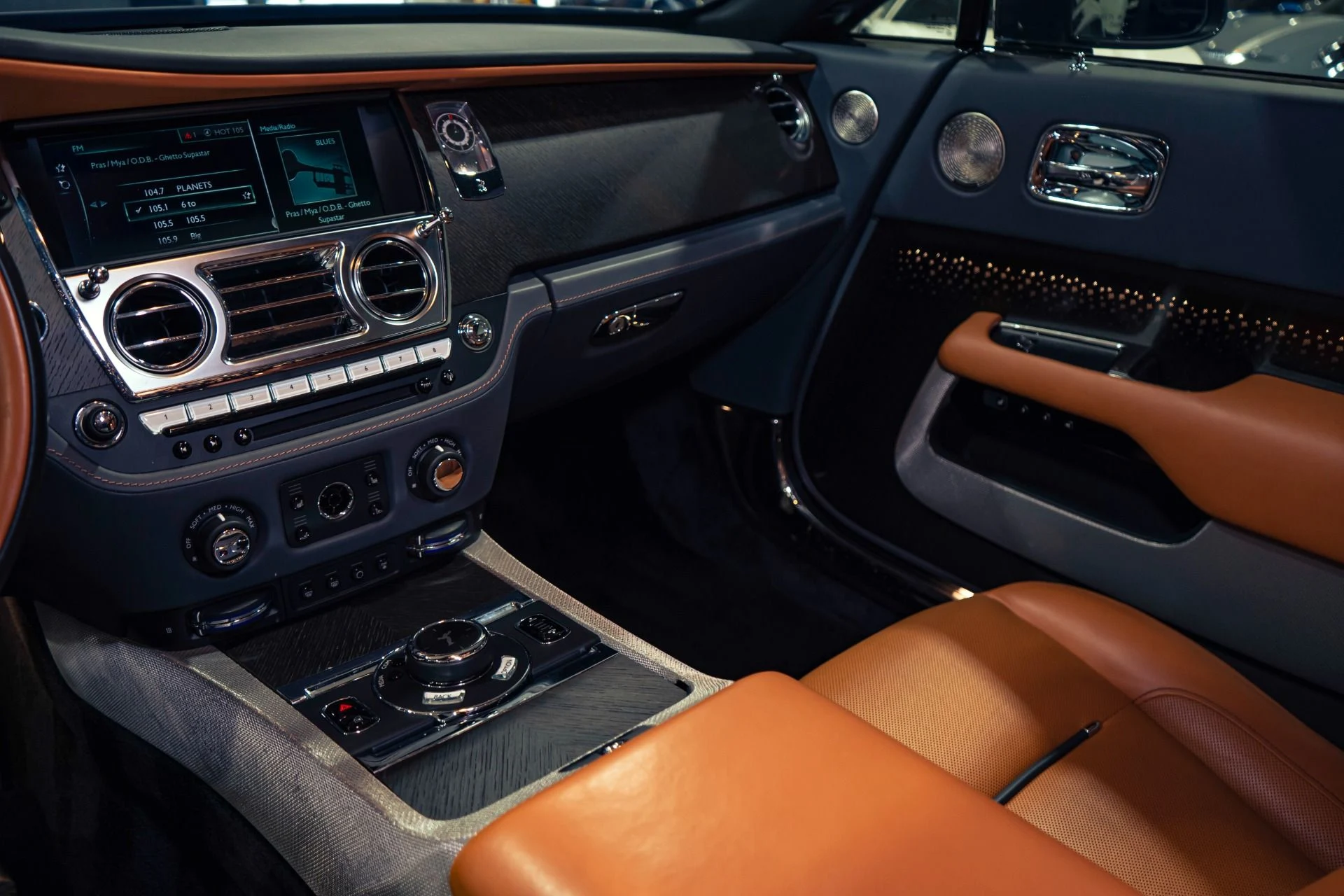 mph046_2715280564_Used_2018_Rolls_Royce_Wraith_RARE_1_of_55_Luminary_Edition_1789486734_dc070a895f