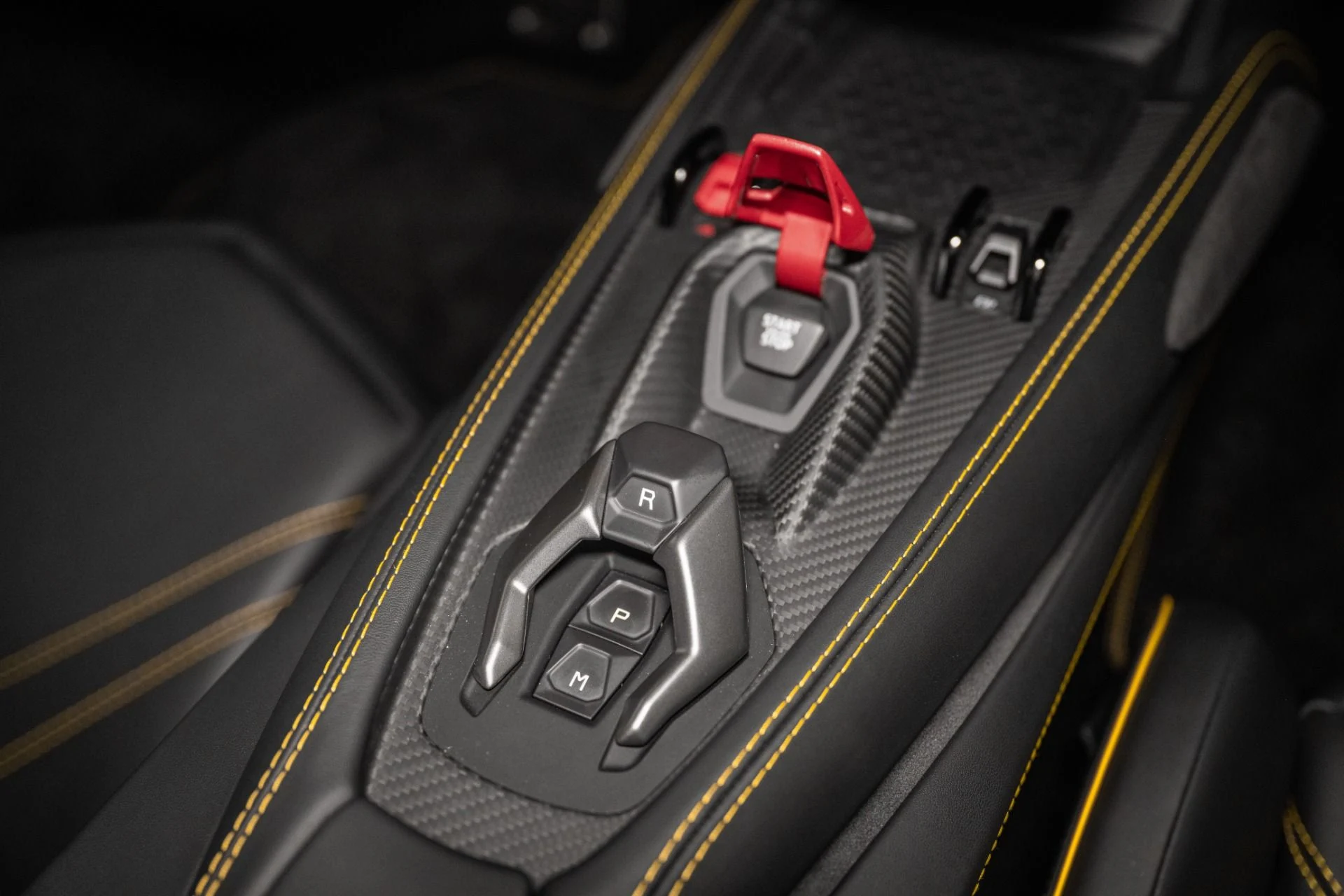 mph046_2718041250_Used_2024_Lamborghini_Revuelto_1760974364_74a9cf9c38