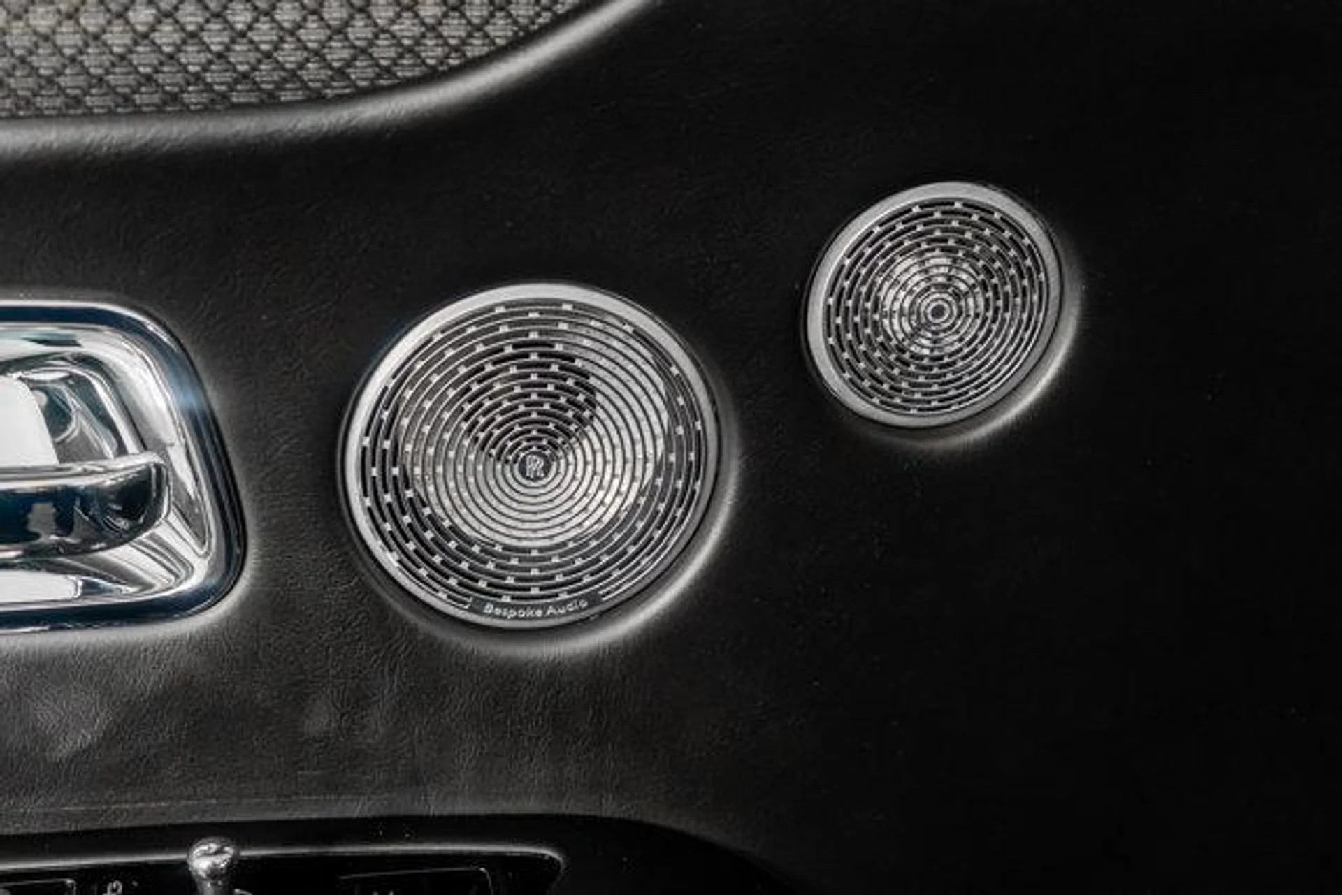 mph046_2721632573_M_ig4rj_5uu3ea_Dv4no_Hhe_WDO_1s_c13209b83d