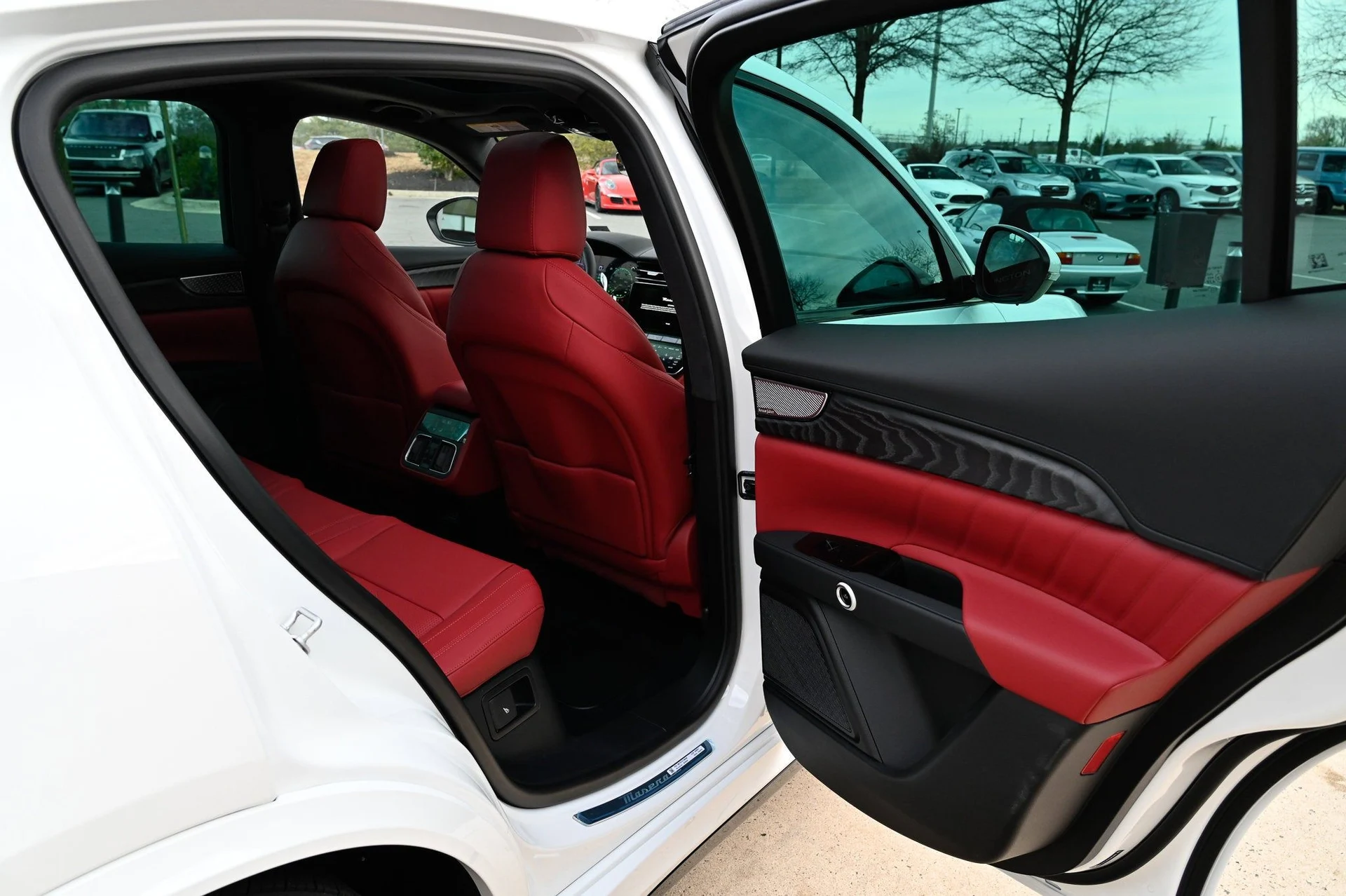 mph046_2726738005_8fa30cd741d64c2d86bf4a8d6e3b8637_b33645f330