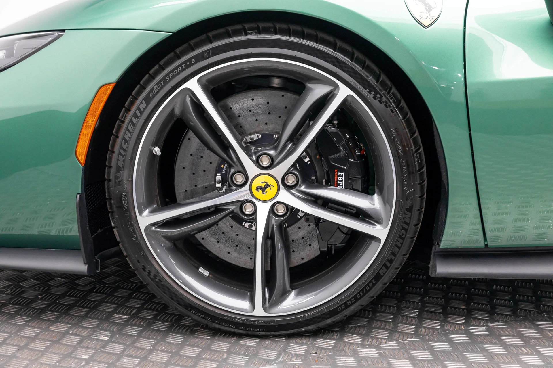 mph046_2734928070_eab1f7b1694e45019eff0dad828612b5_06f4d5b965