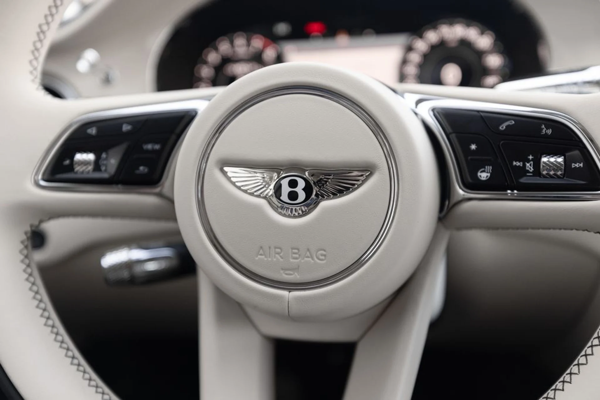 mph046_2763057432_4105a956cb11e31cbcc5e6b9cca43230x_d6804537f3